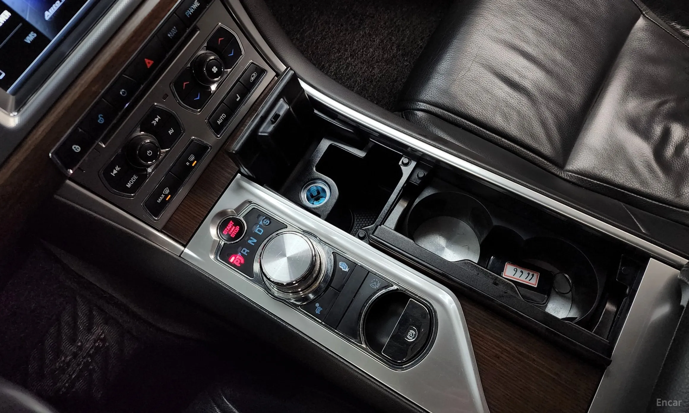 Jaguar New XF превью 9