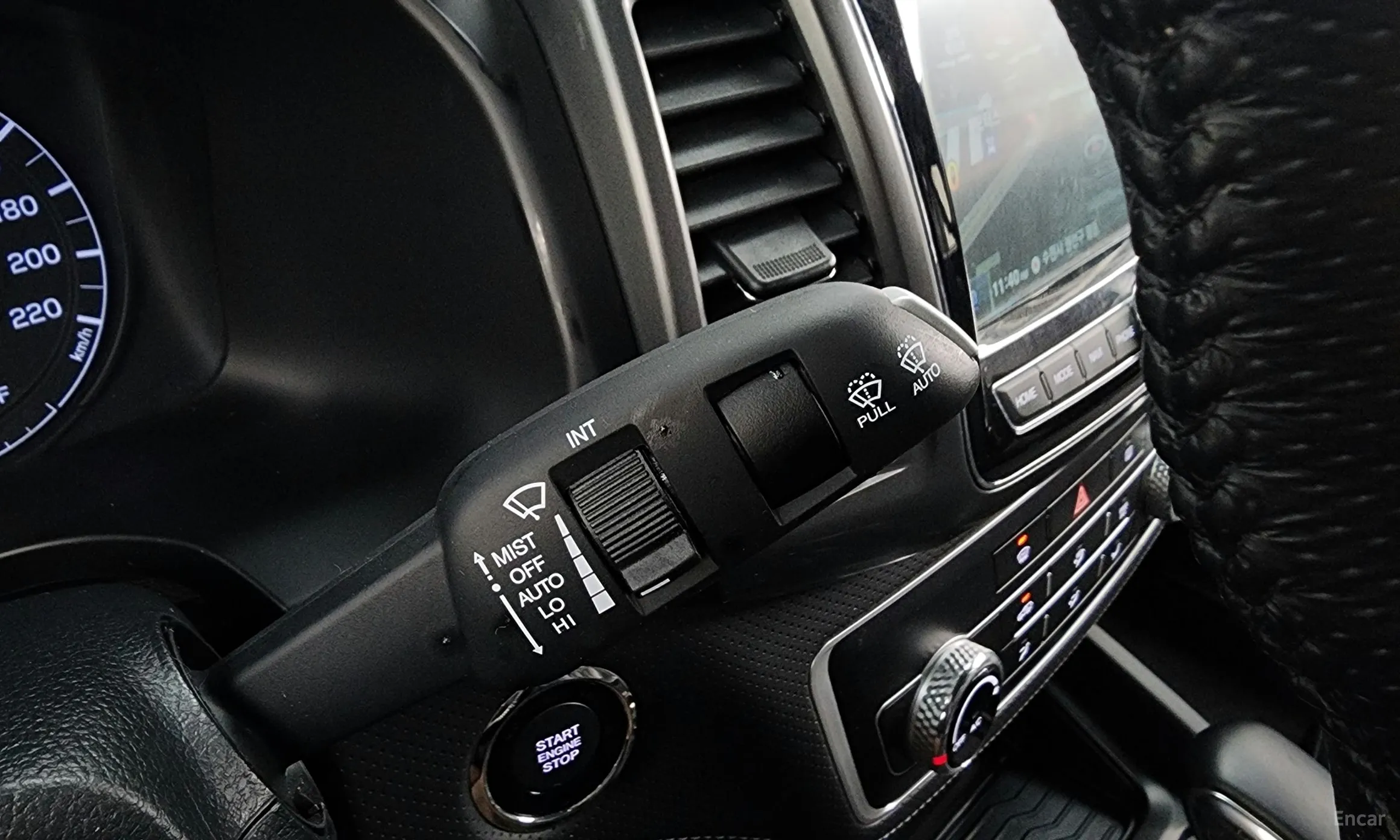 KG Mobility (SsangYong) Rexton Sports превью 17