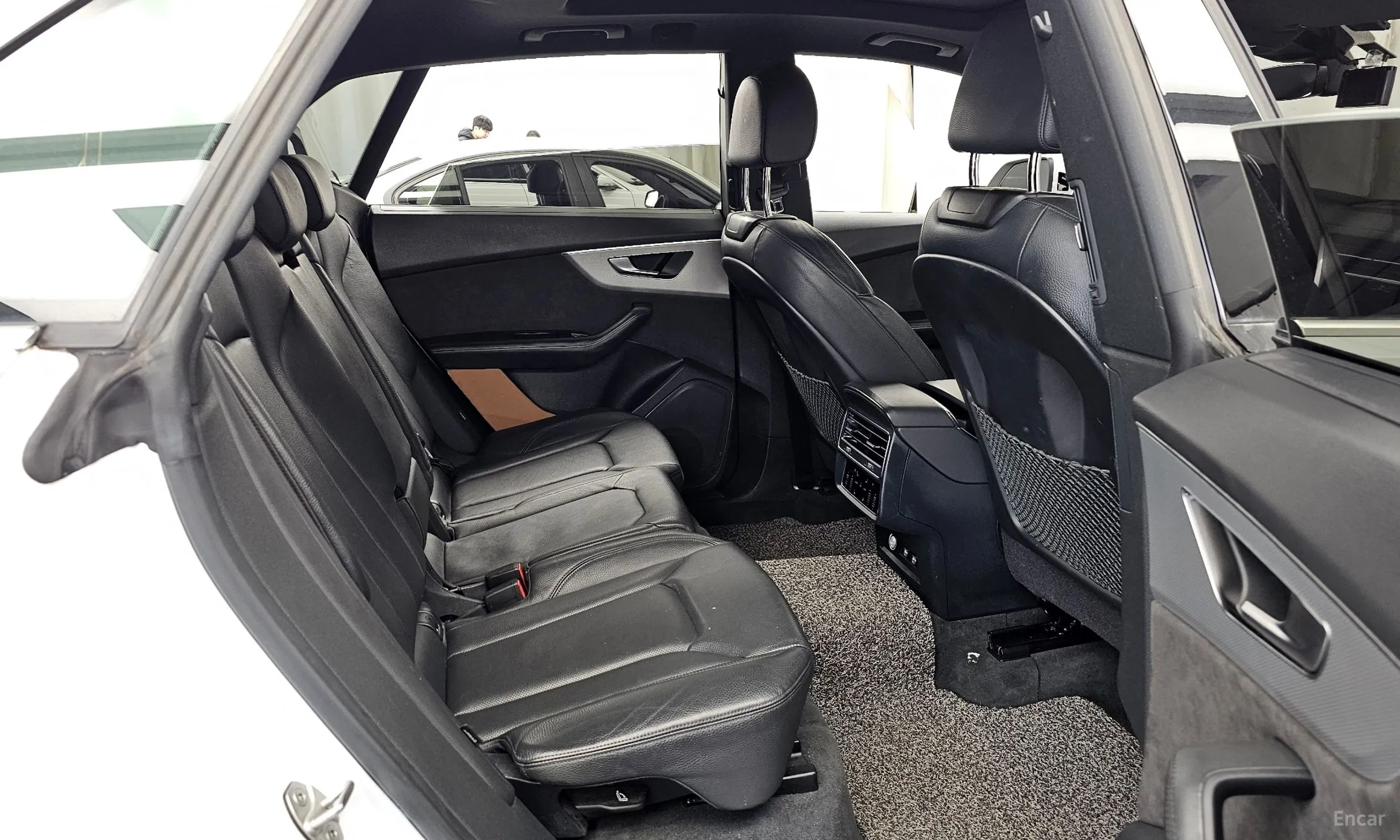 Audi Q8 (4M) превью 12
