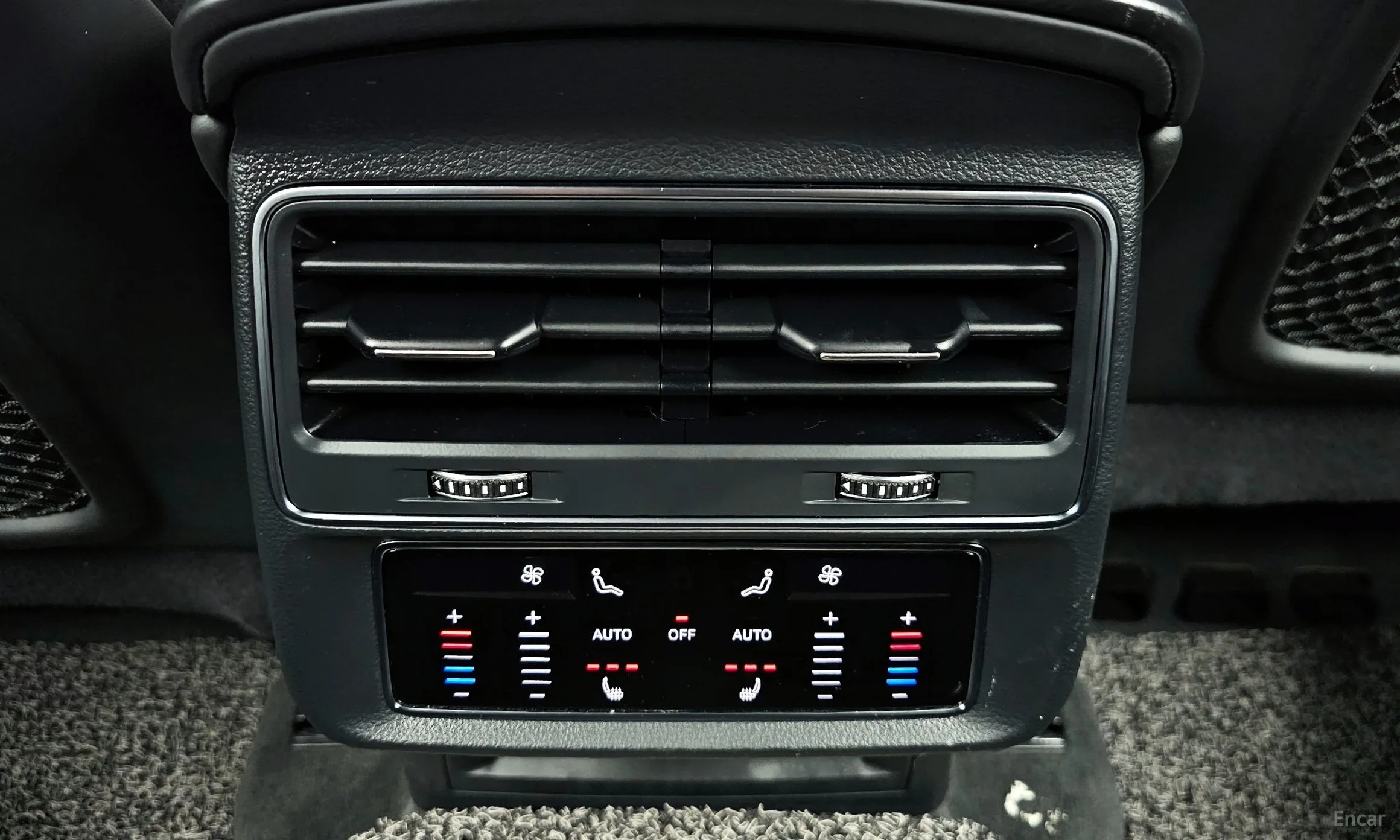 Audi Q8 (4M) превью 18