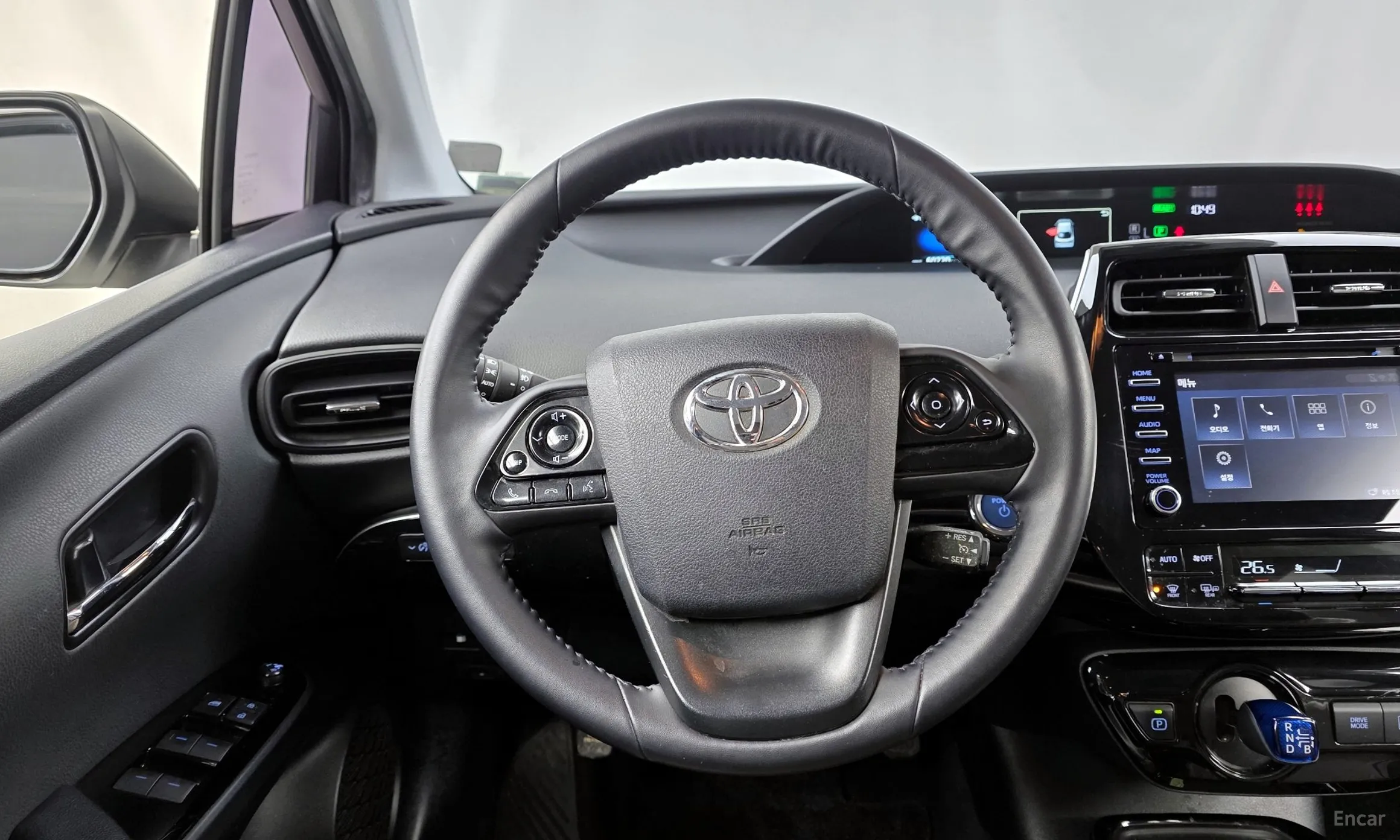 Toyota Prius 4th Generation превью 13