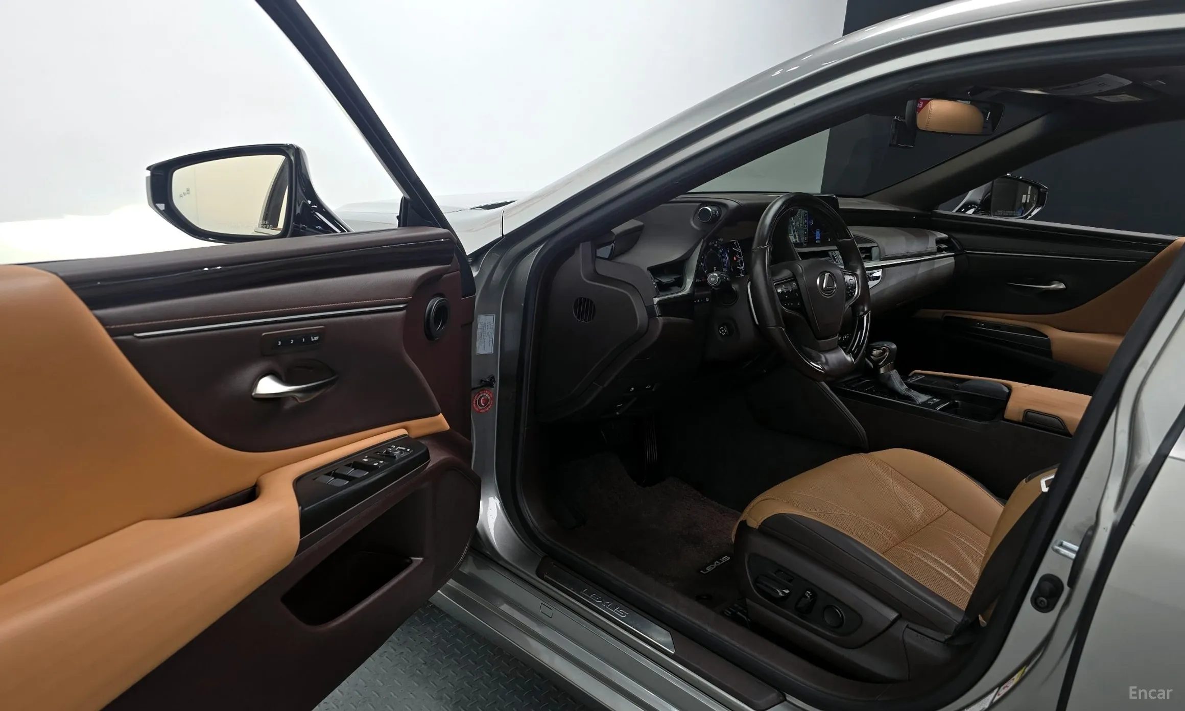 Lexus ES300h 7th Generation превью 11