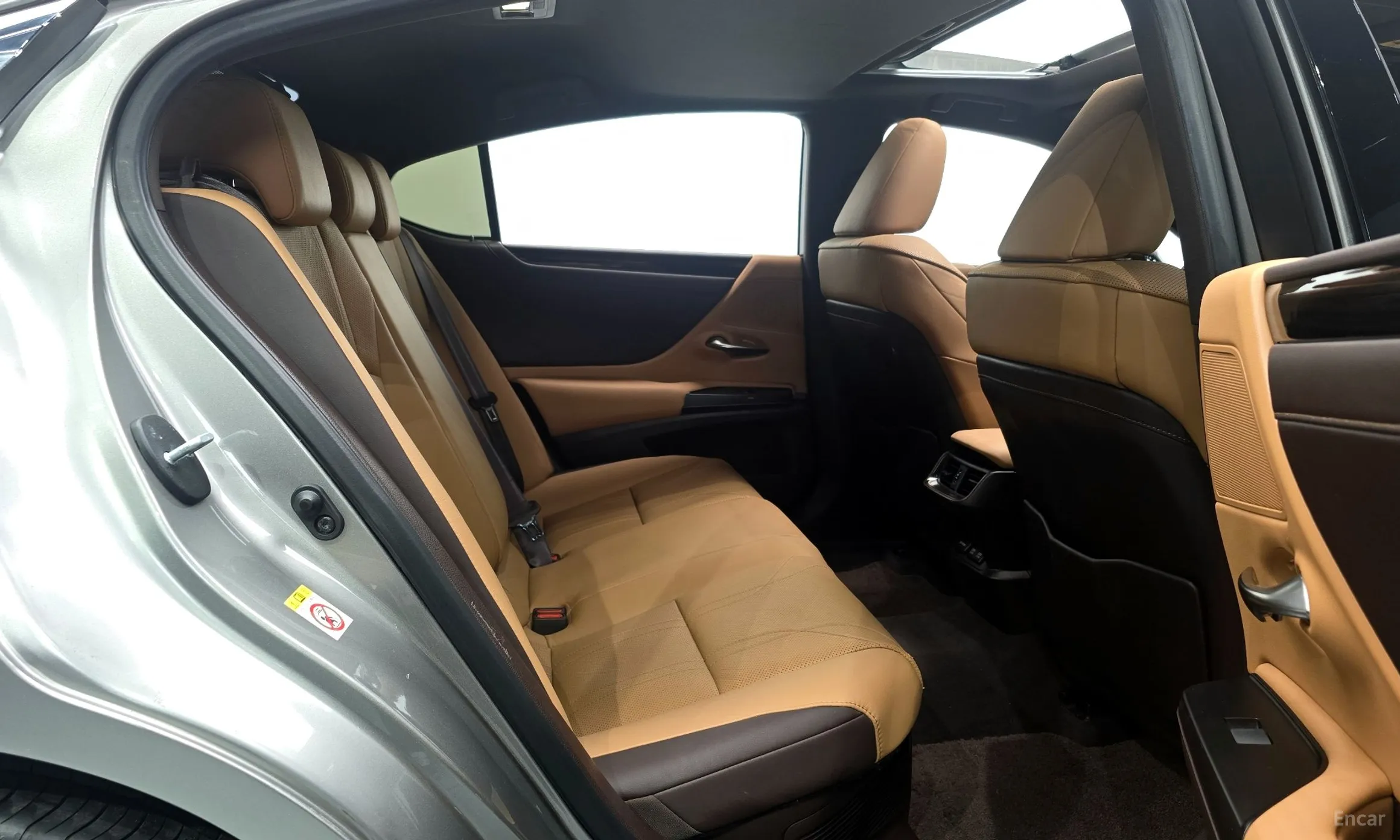 Lexus ES300h 7th Generation превью 12