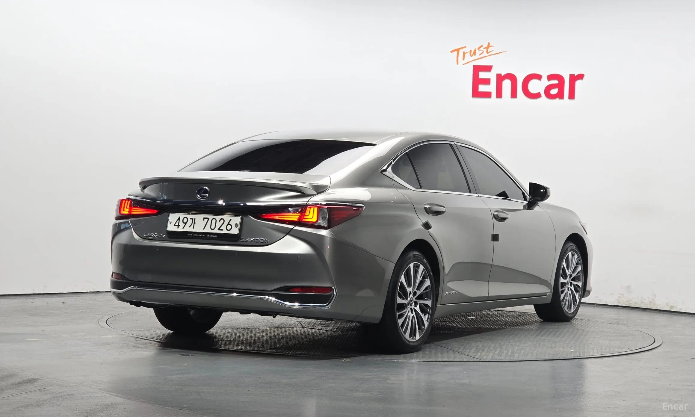 Lexus ES300h 7th Generation превью 2