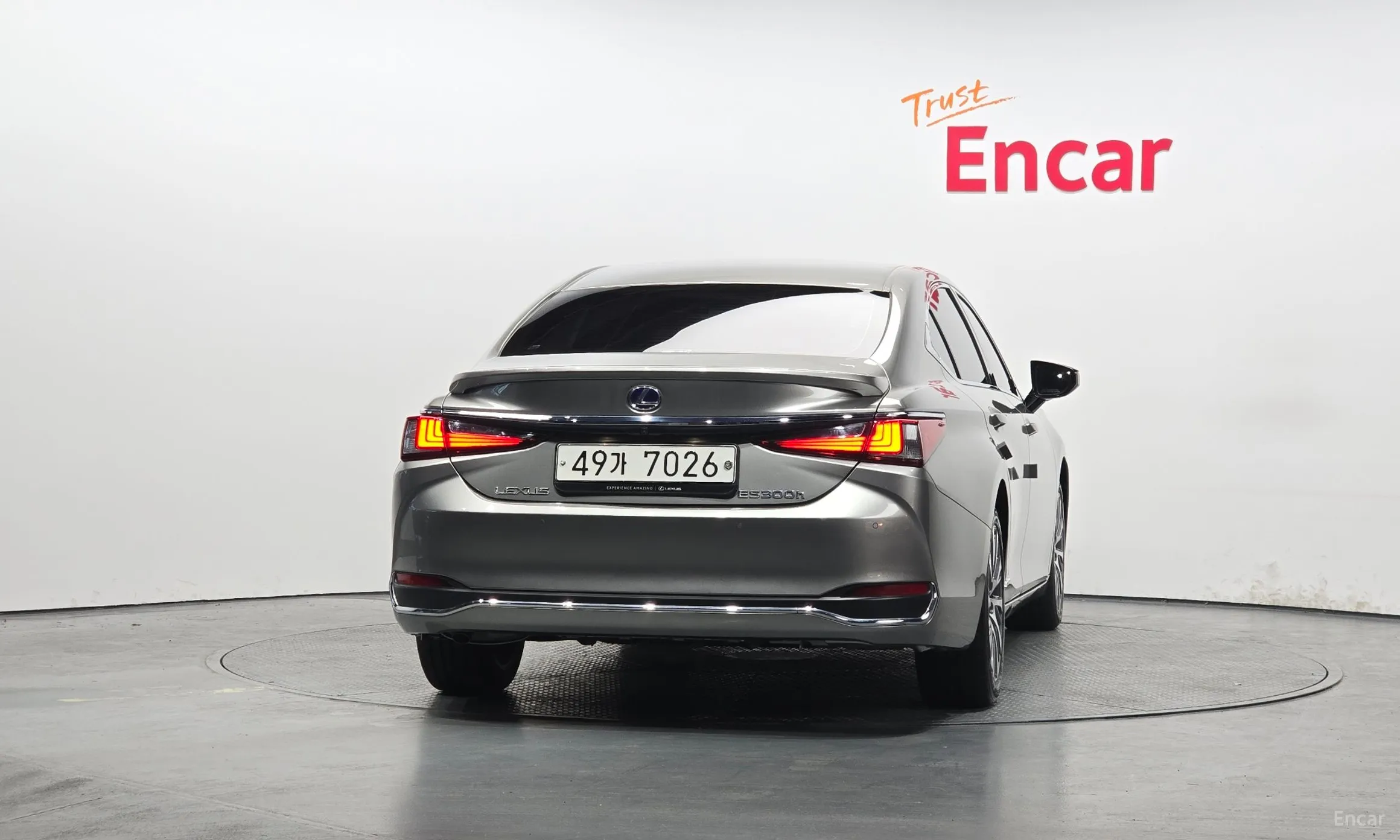 Lexus ES300h 7th Generation превью 4