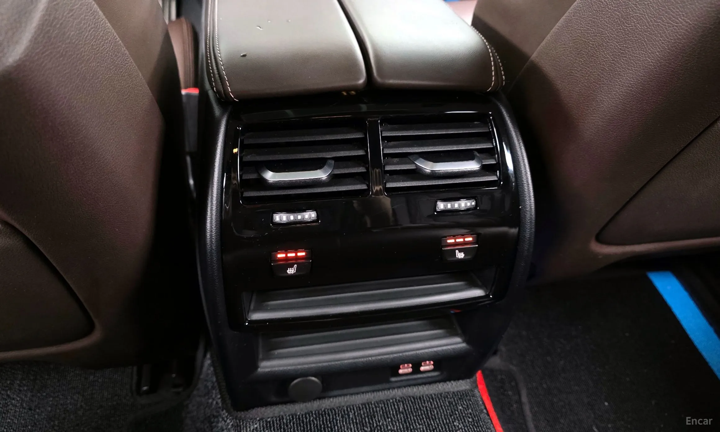 BMW 5 Series (G30) превью 18