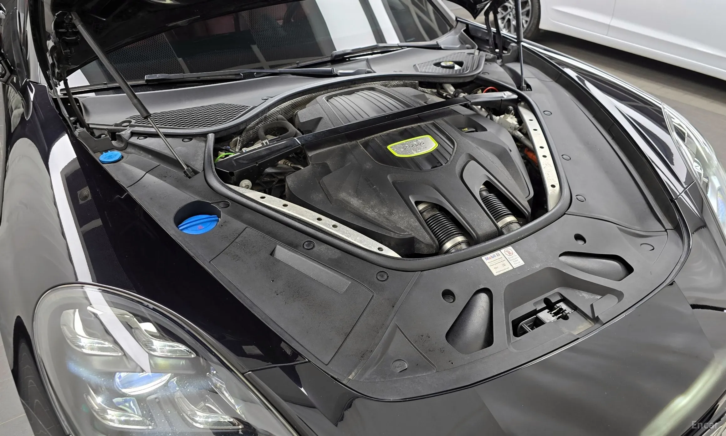 Porsche Panamera (971) превью 6