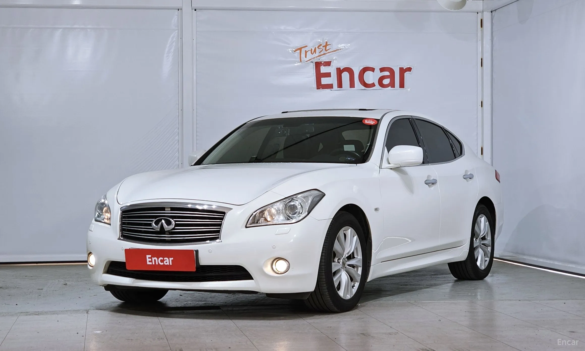 Infiniti M37