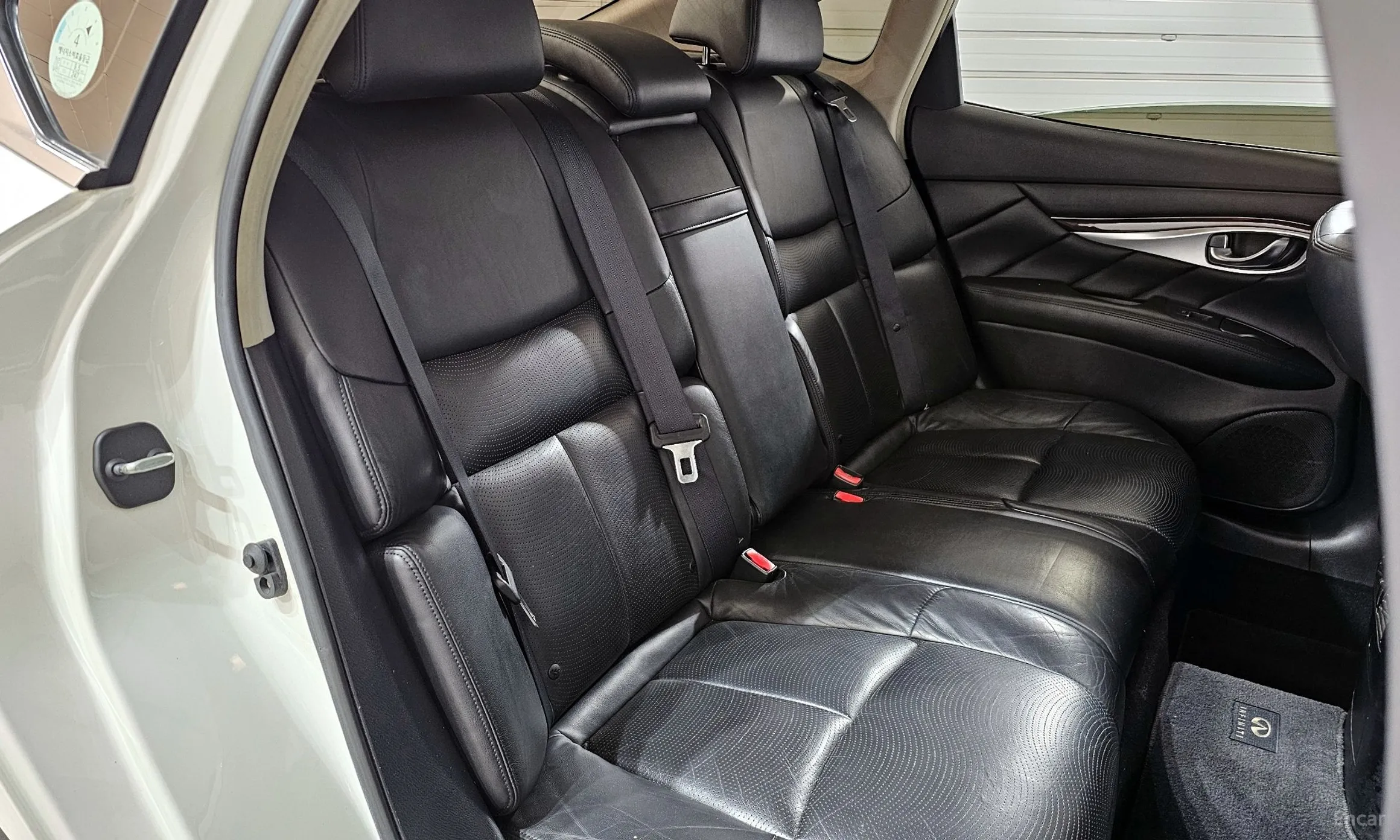 Infiniti M37 превью 12