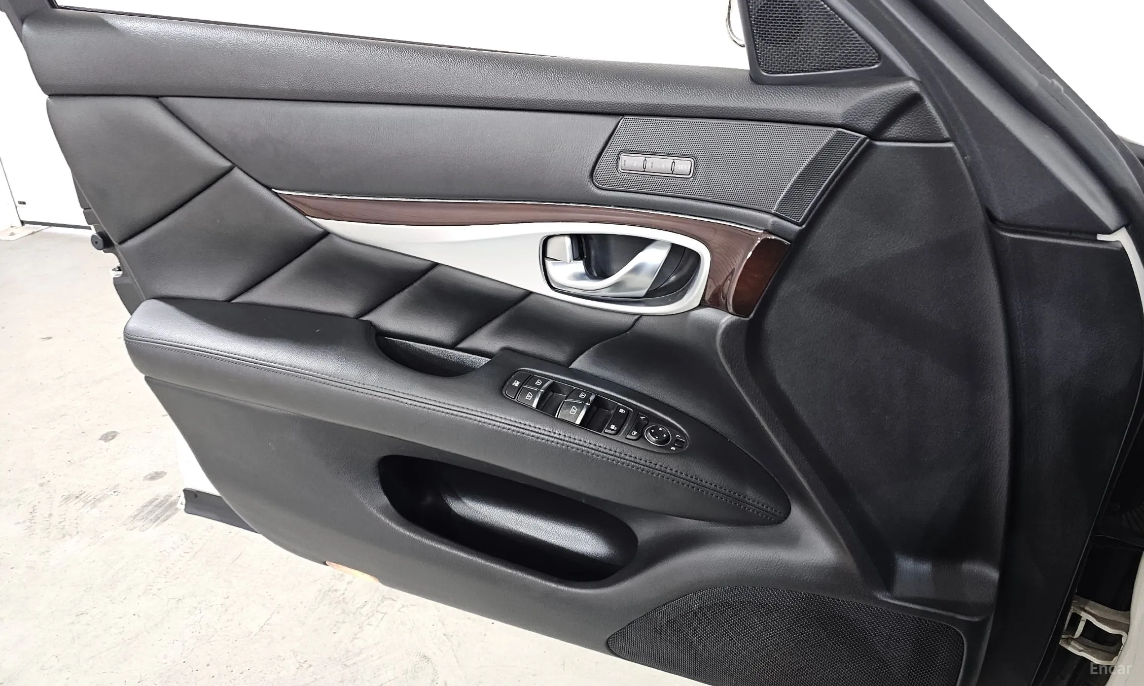 Infiniti M37 превью 14
