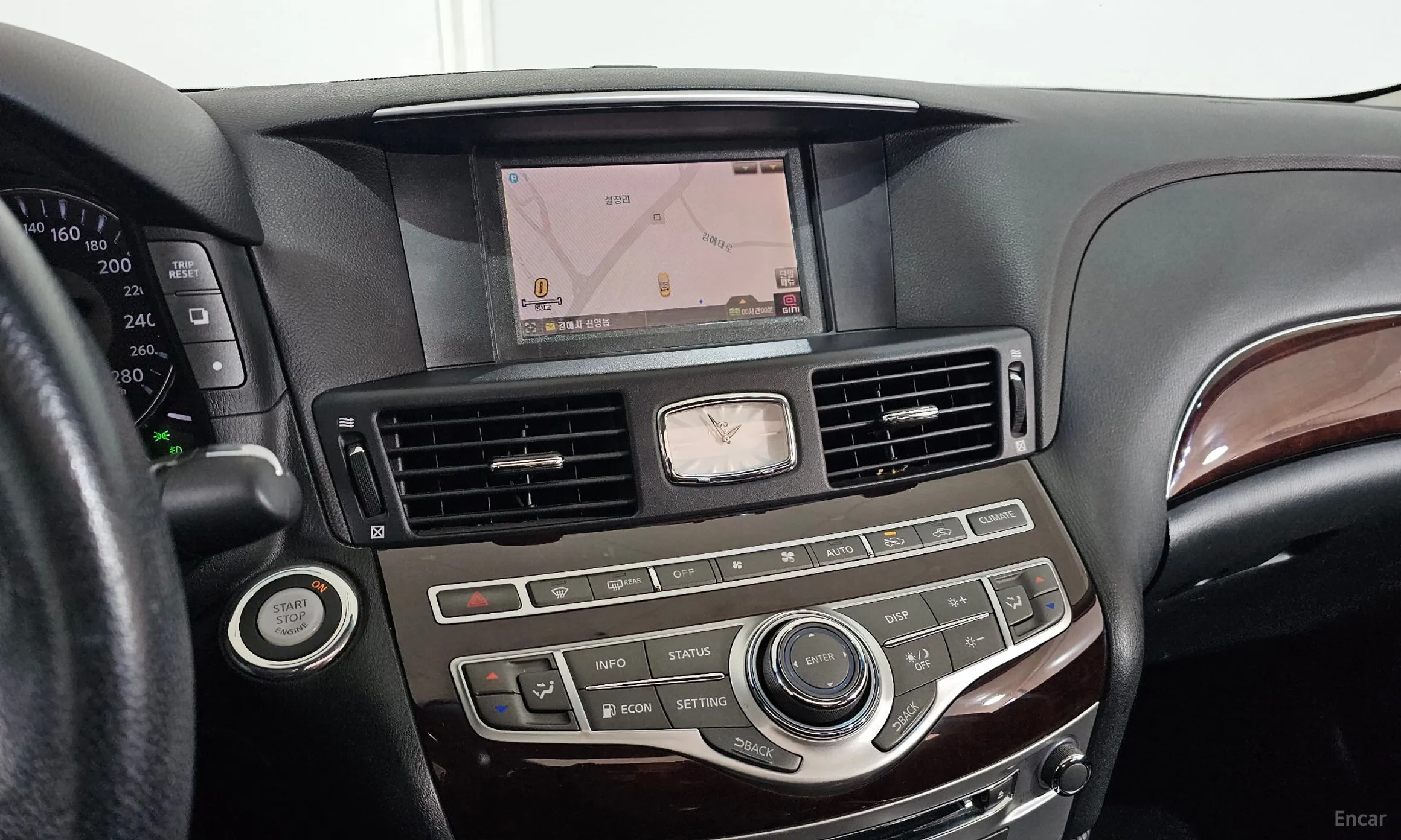 Infiniti M37 превью 17