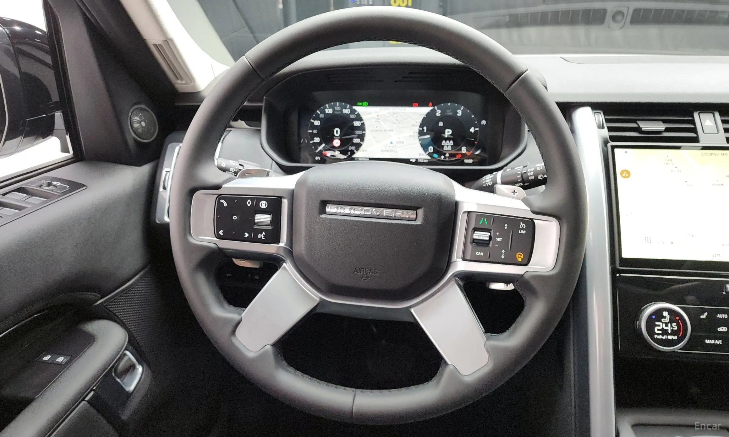Land Rover Discovery 5 превью 13