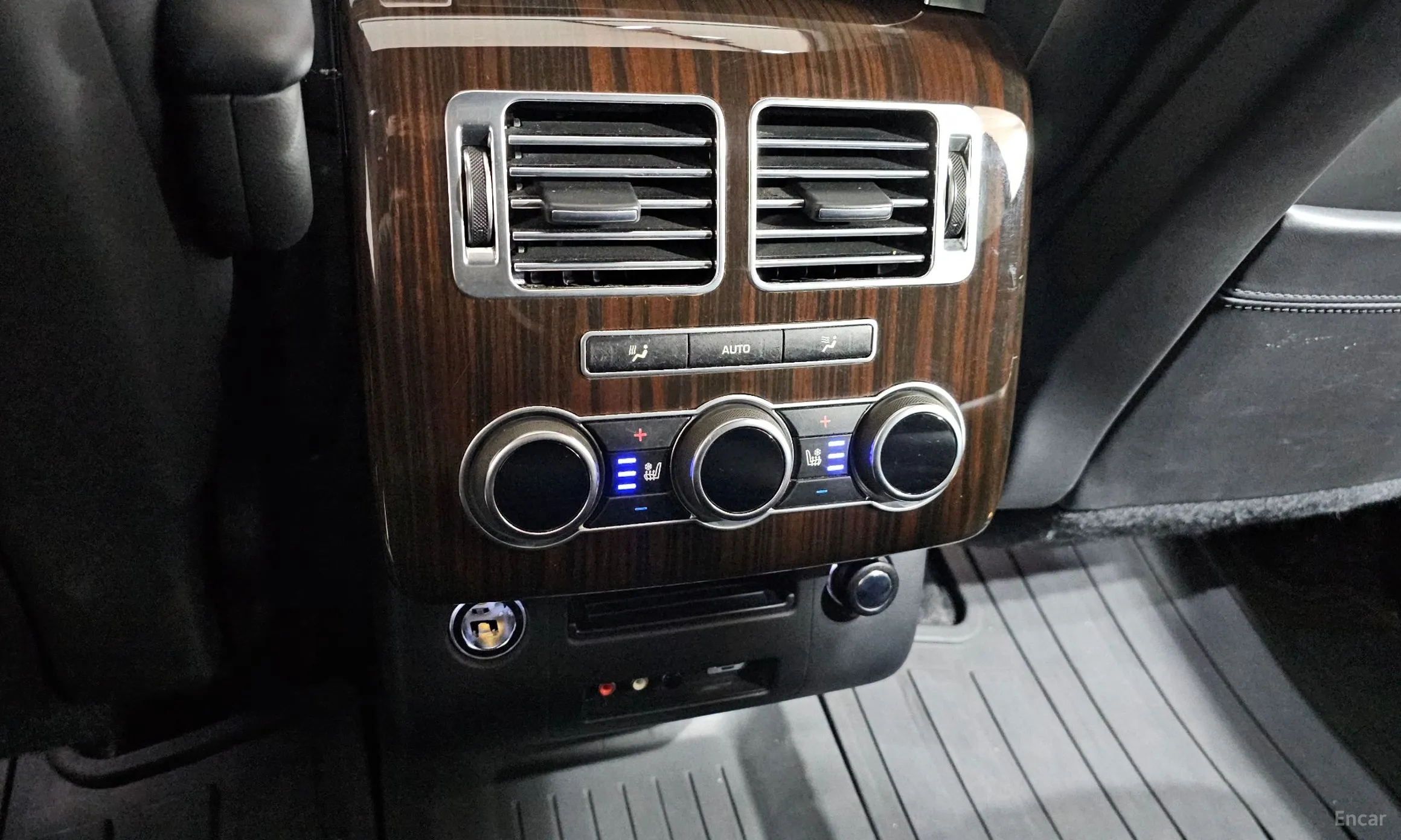 Land Rover Range Rover 4th Generation превью 18