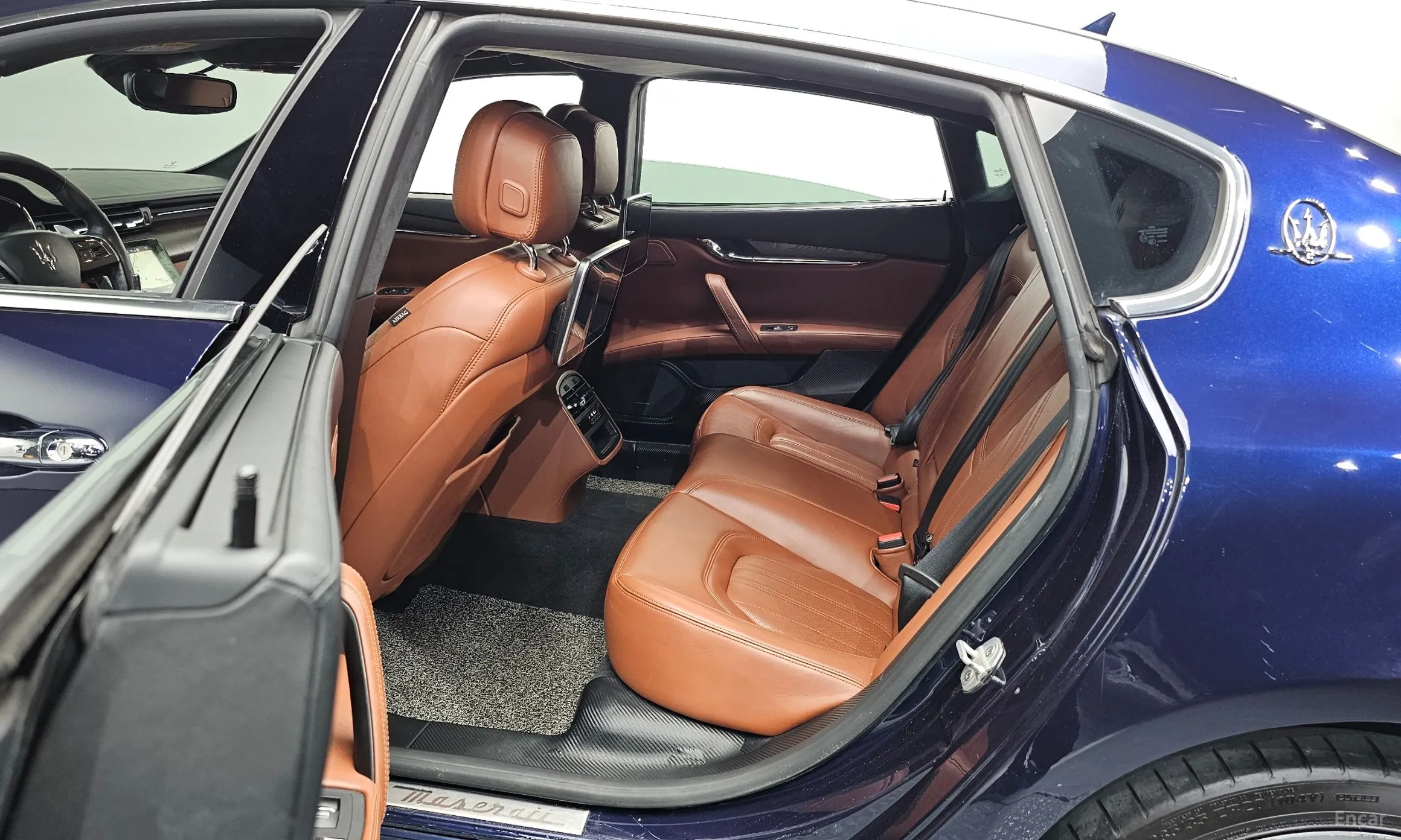 Maserati Quattroporte превью 11