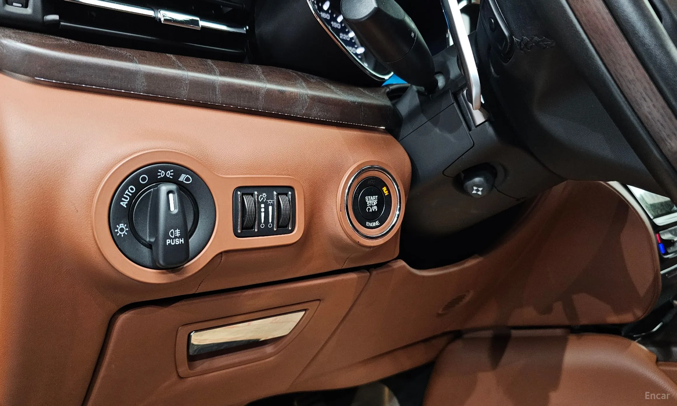Maserati Quattroporte превью 12