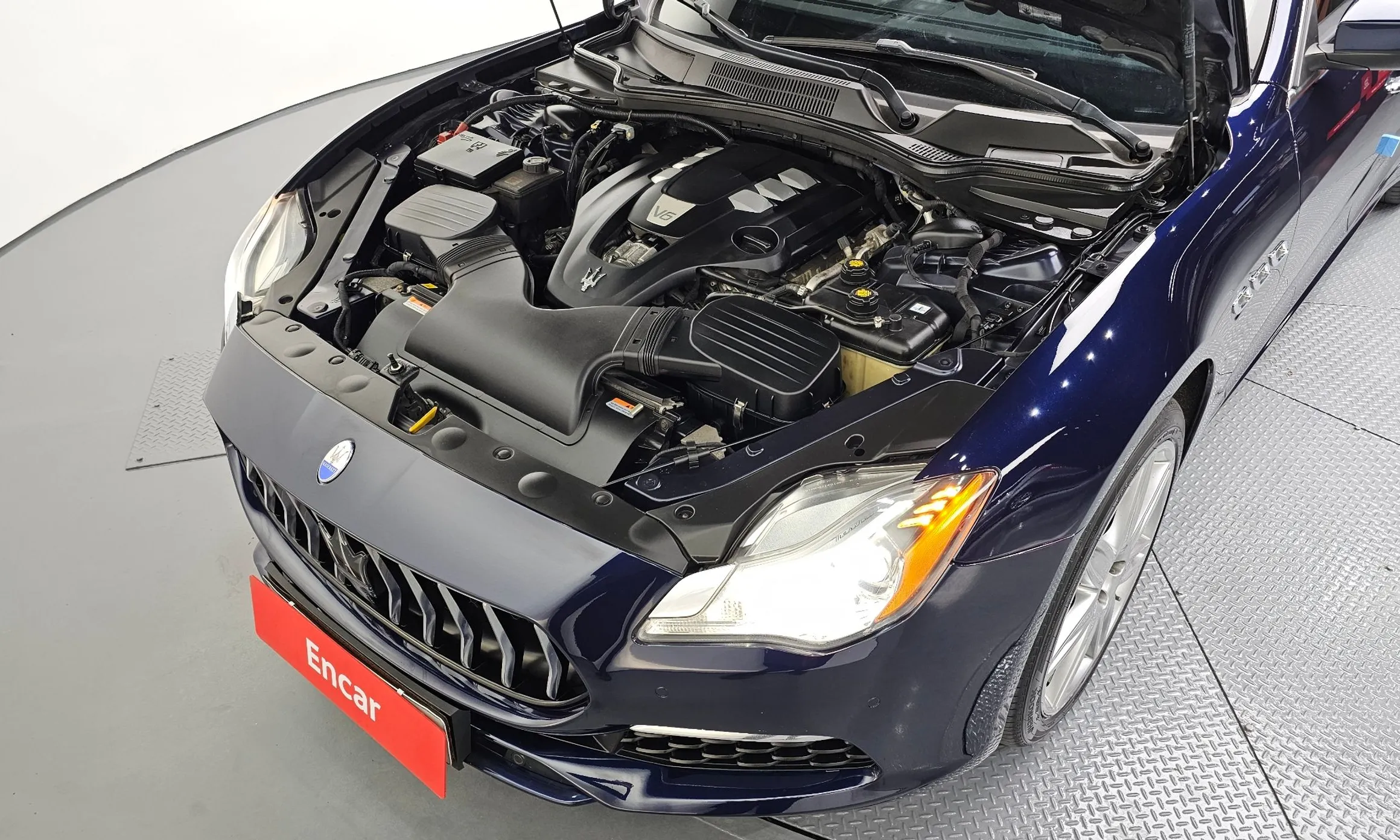 Maserati Quattroporte превью 6