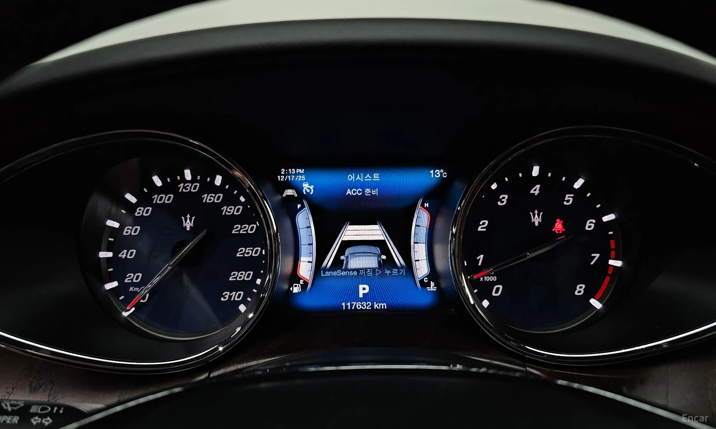 Maserati Quattroporte превью 8