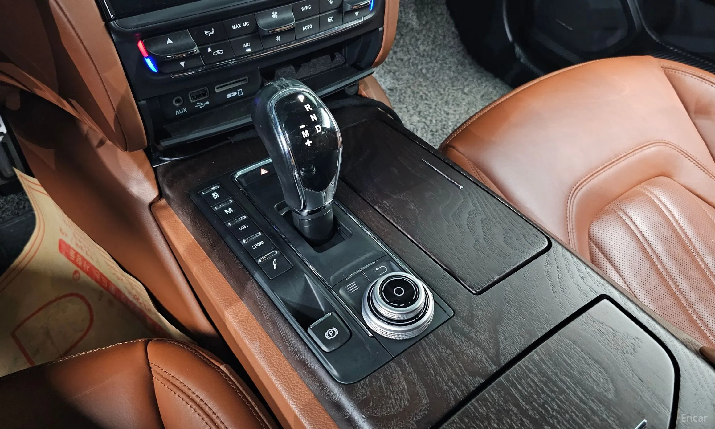 Maserati Quattroporte превью 9