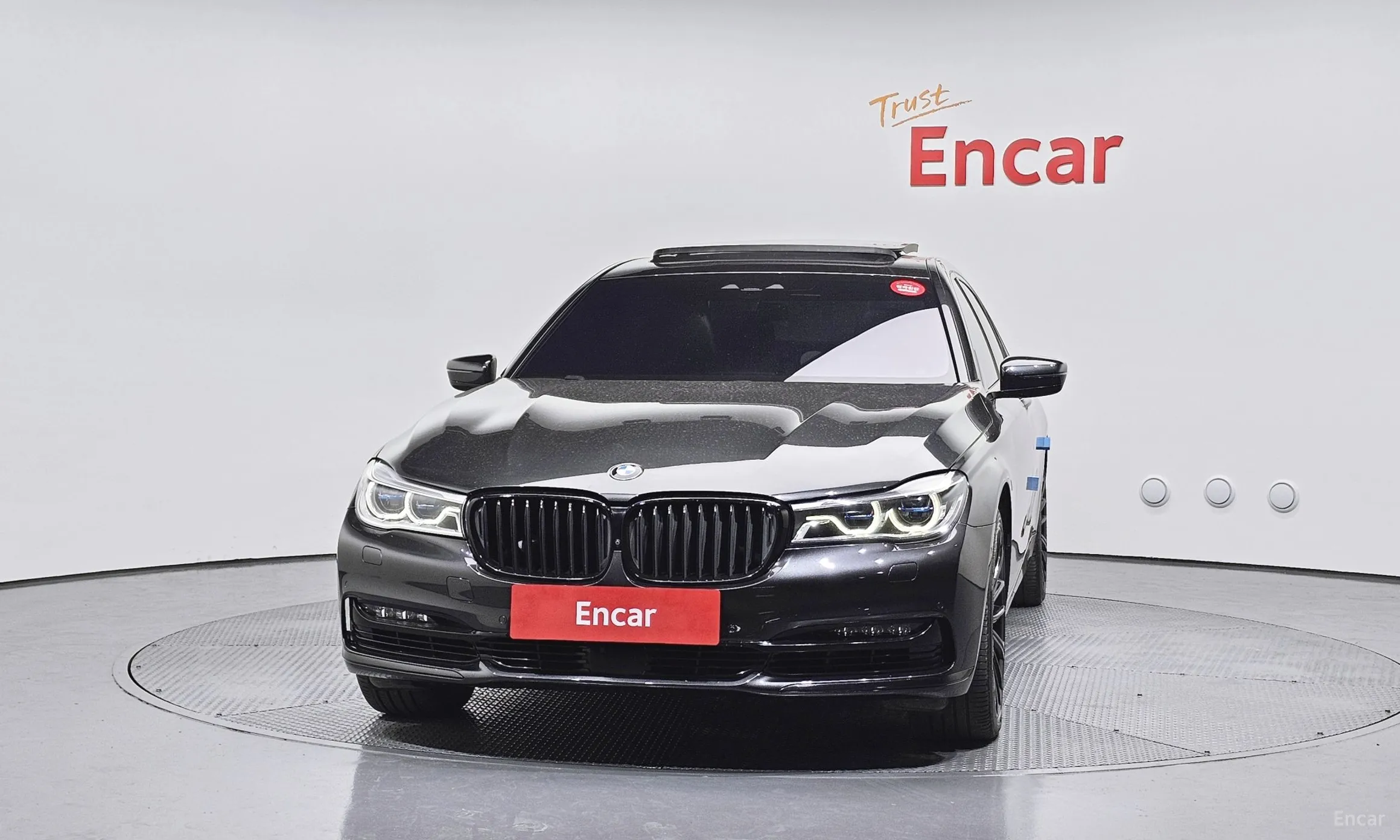 BMW 7 Series (G11) превью 3