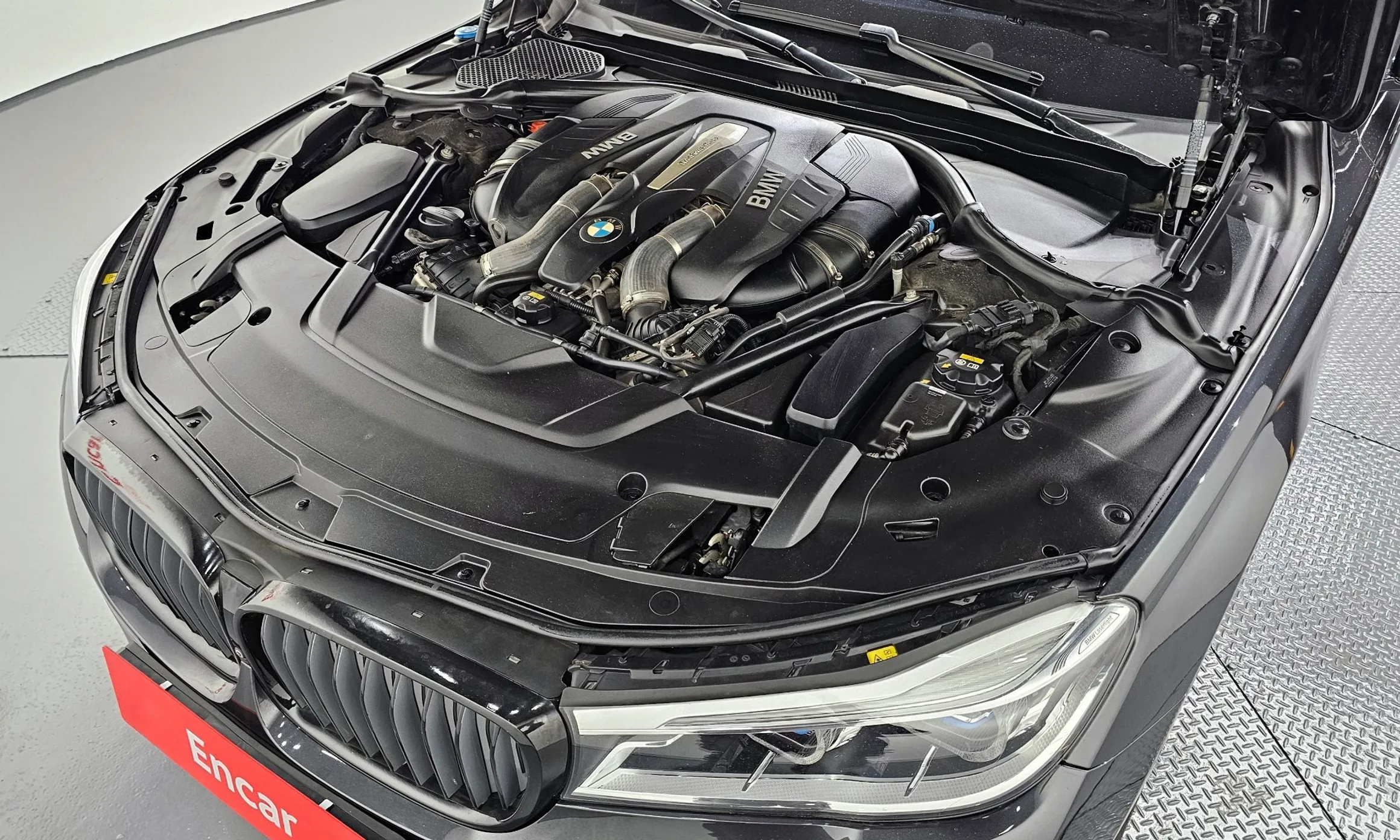 BMW 7 Series (G11) превью 6