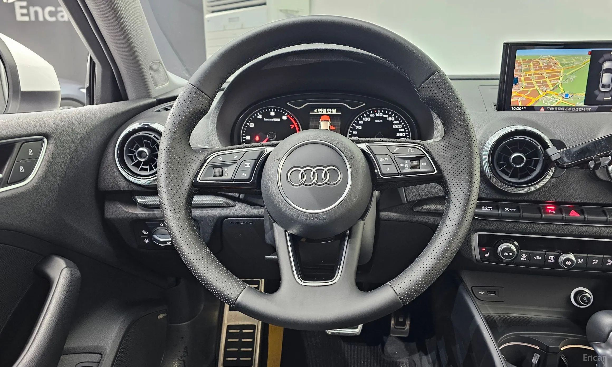 Audi New A3 превью 13