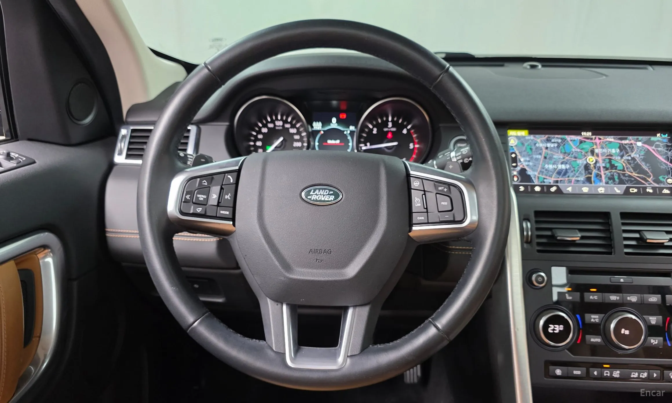 Land Rover Discovery Sports превью 14