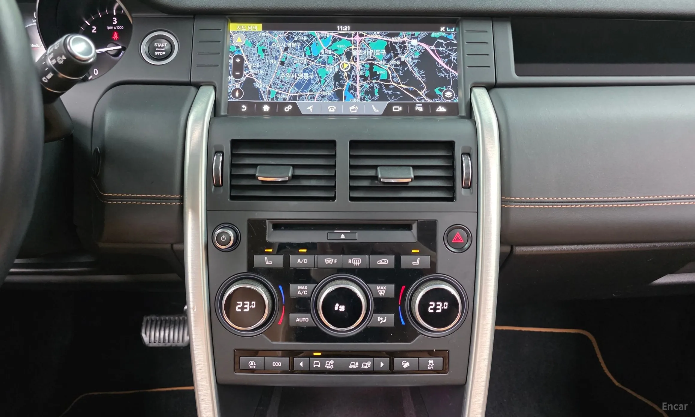 Land Rover Discovery Sports превью 15