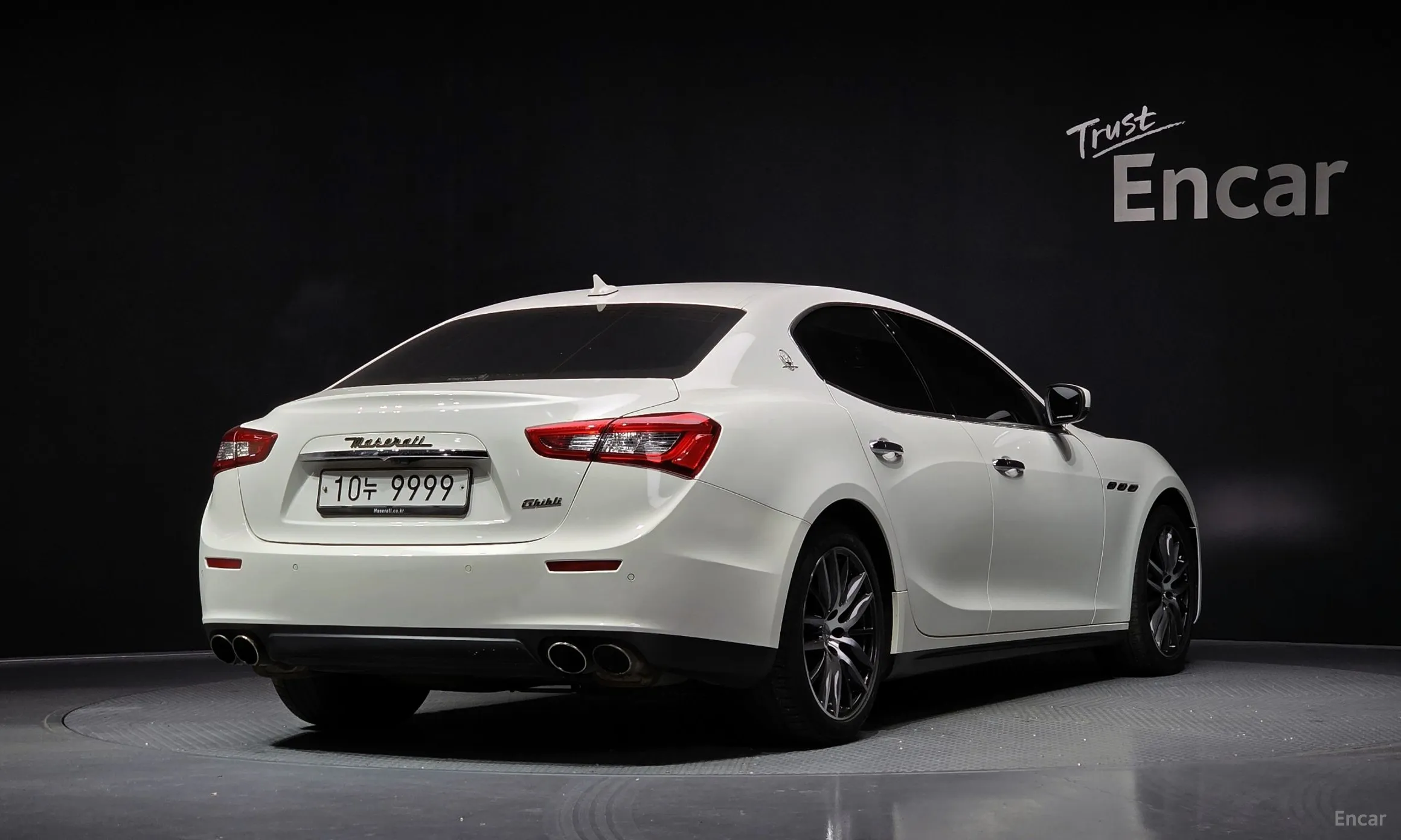 Maserati Ghibli превью 2