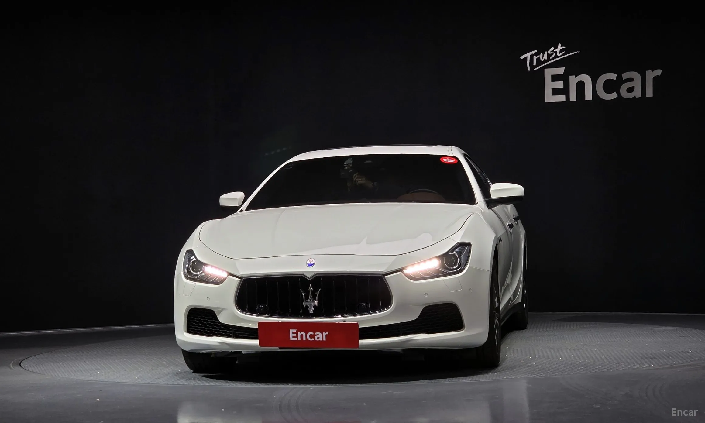 Maserati Ghibli превью 3