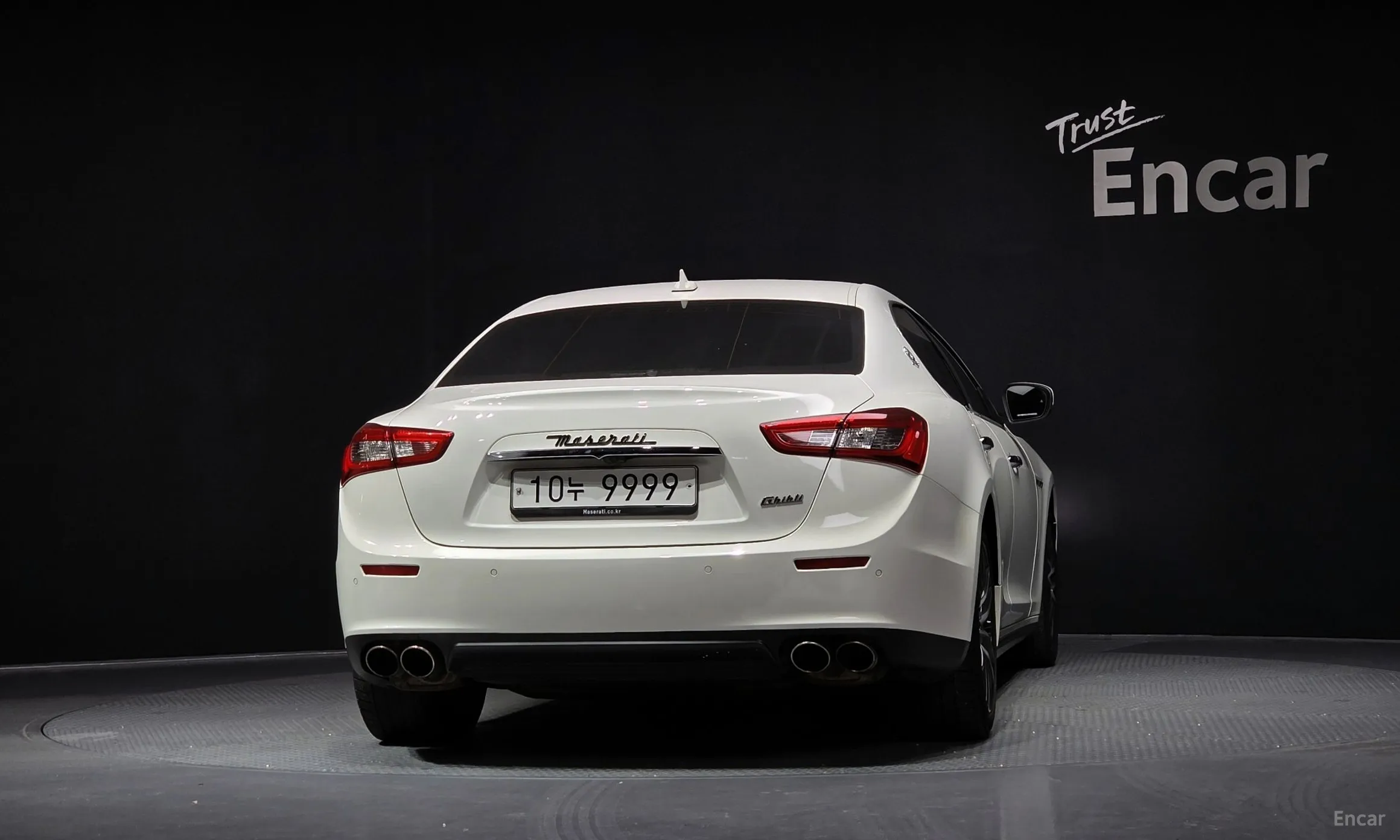 Maserati Ghibli превью 4