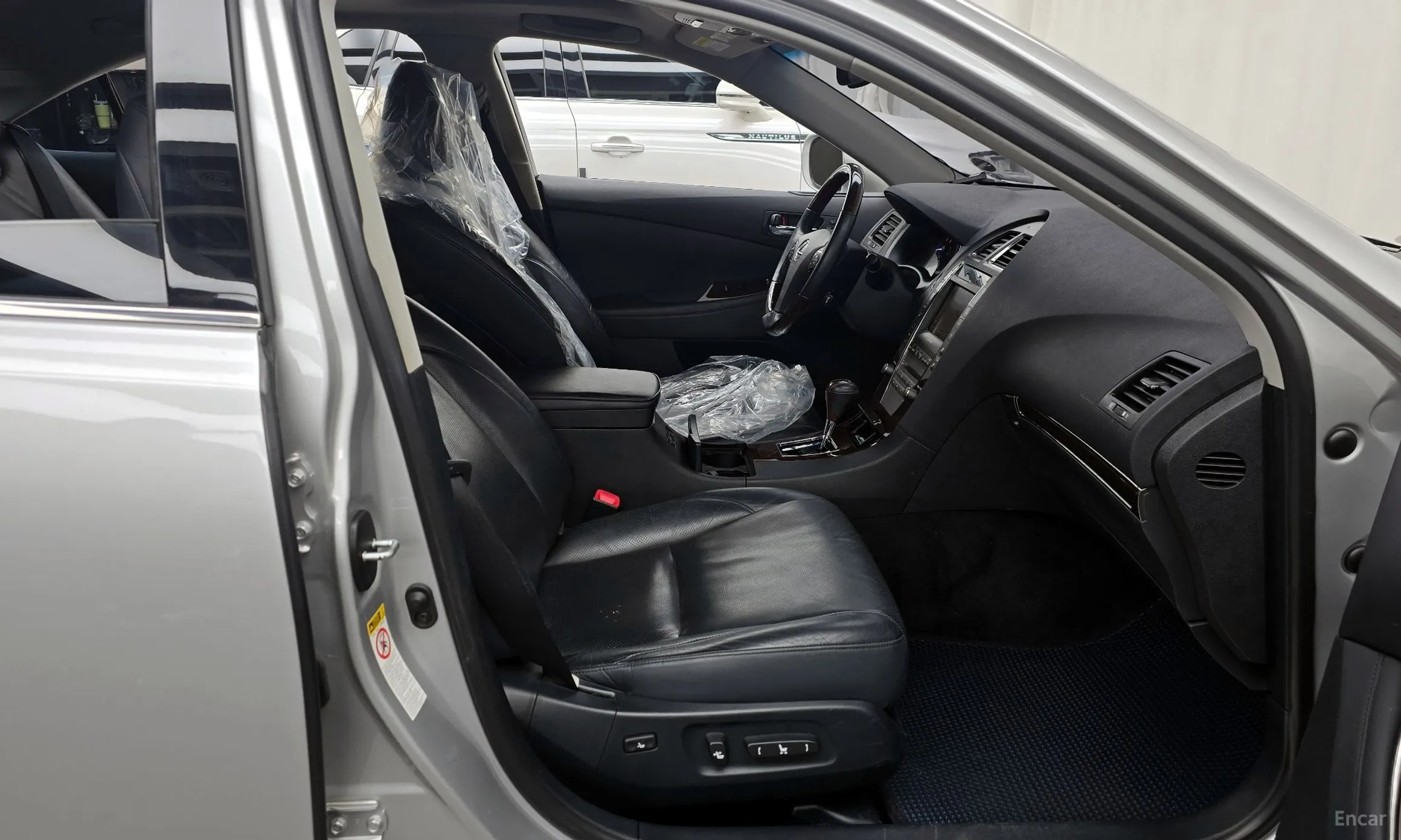 Lexus ES350 превью 11