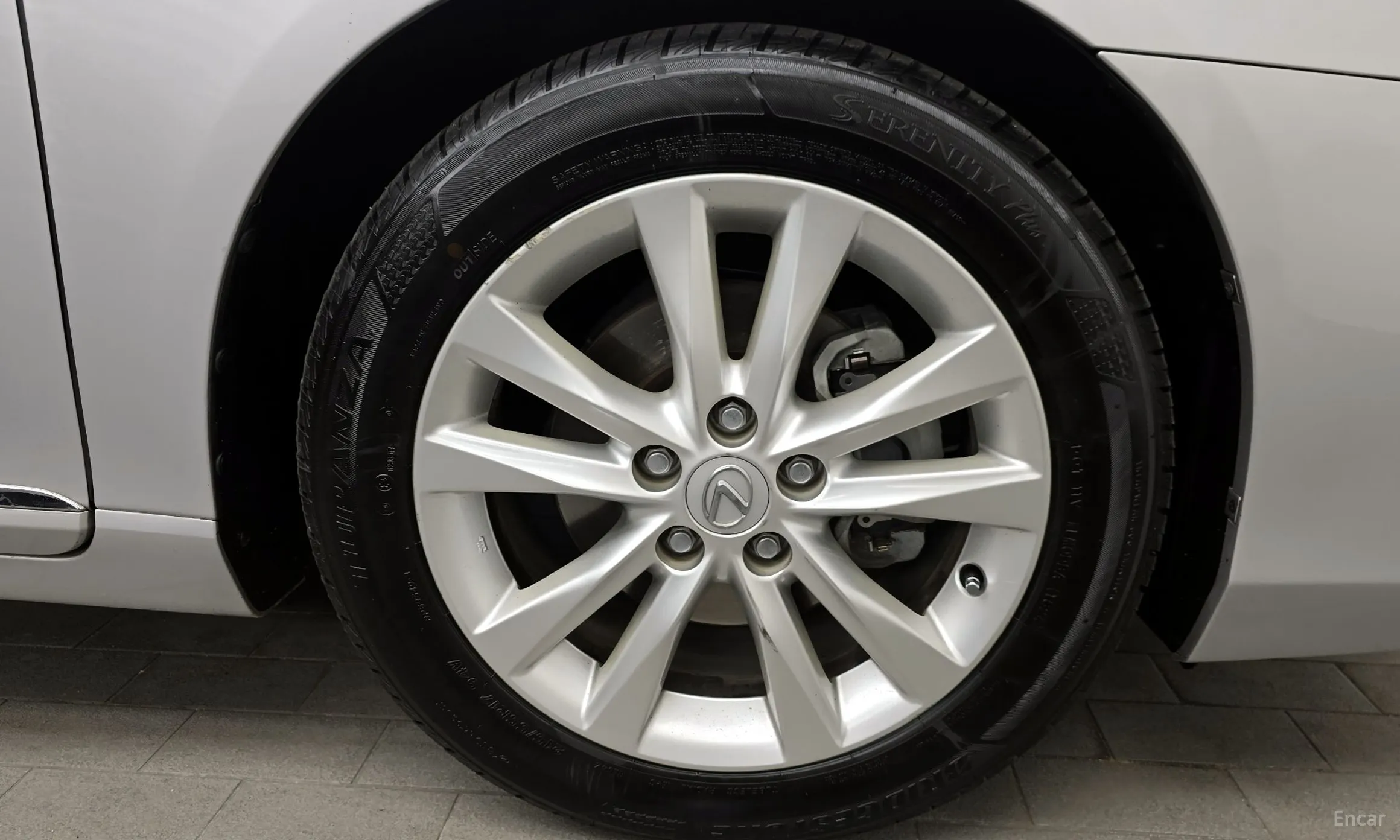 Lexus ES350 превью 5