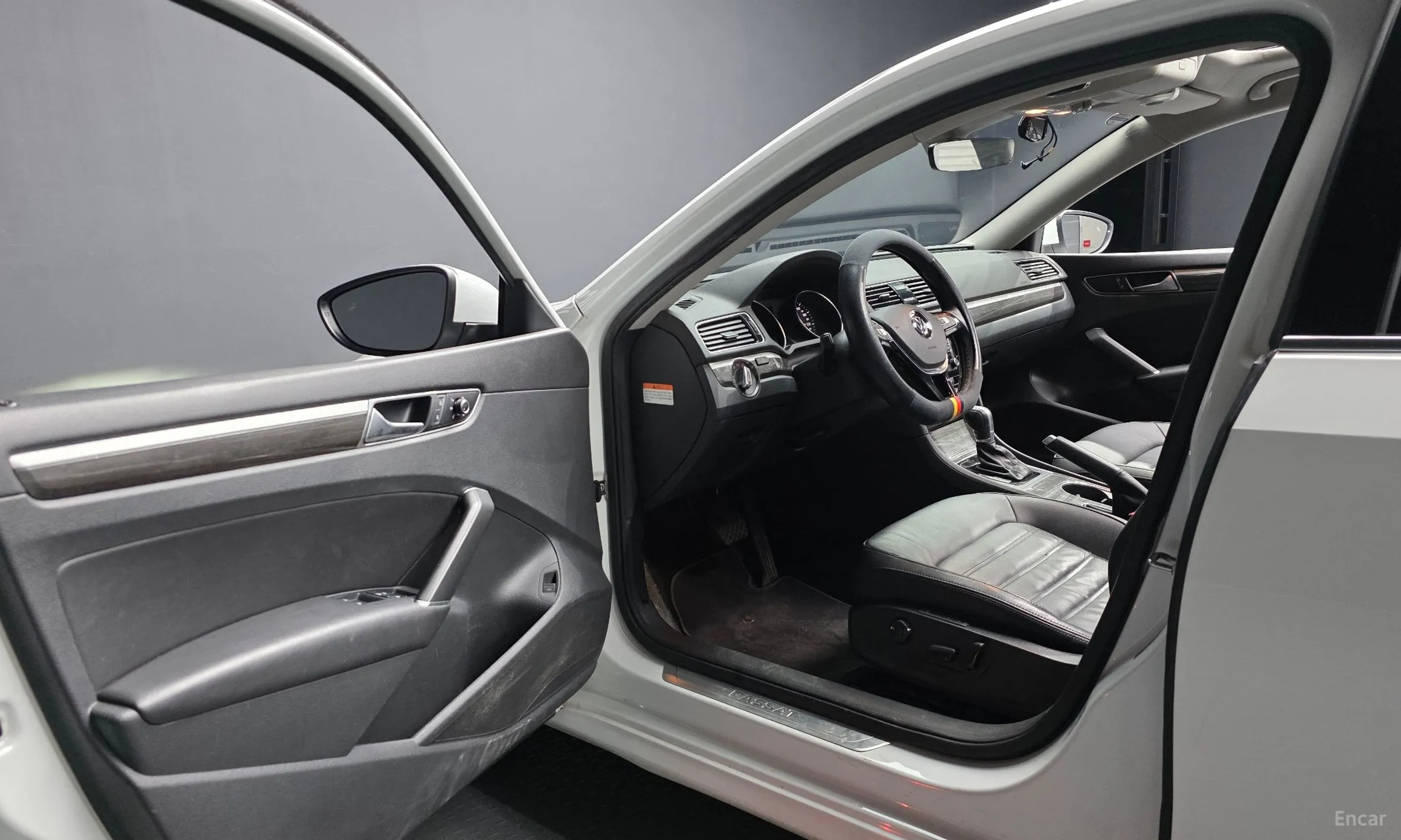 Volkswagen The New Passat превью 10
