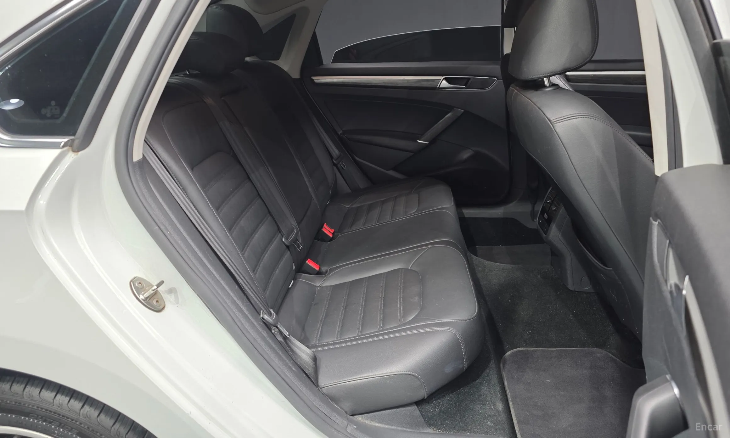 Volkswagen The New Passat превью 12