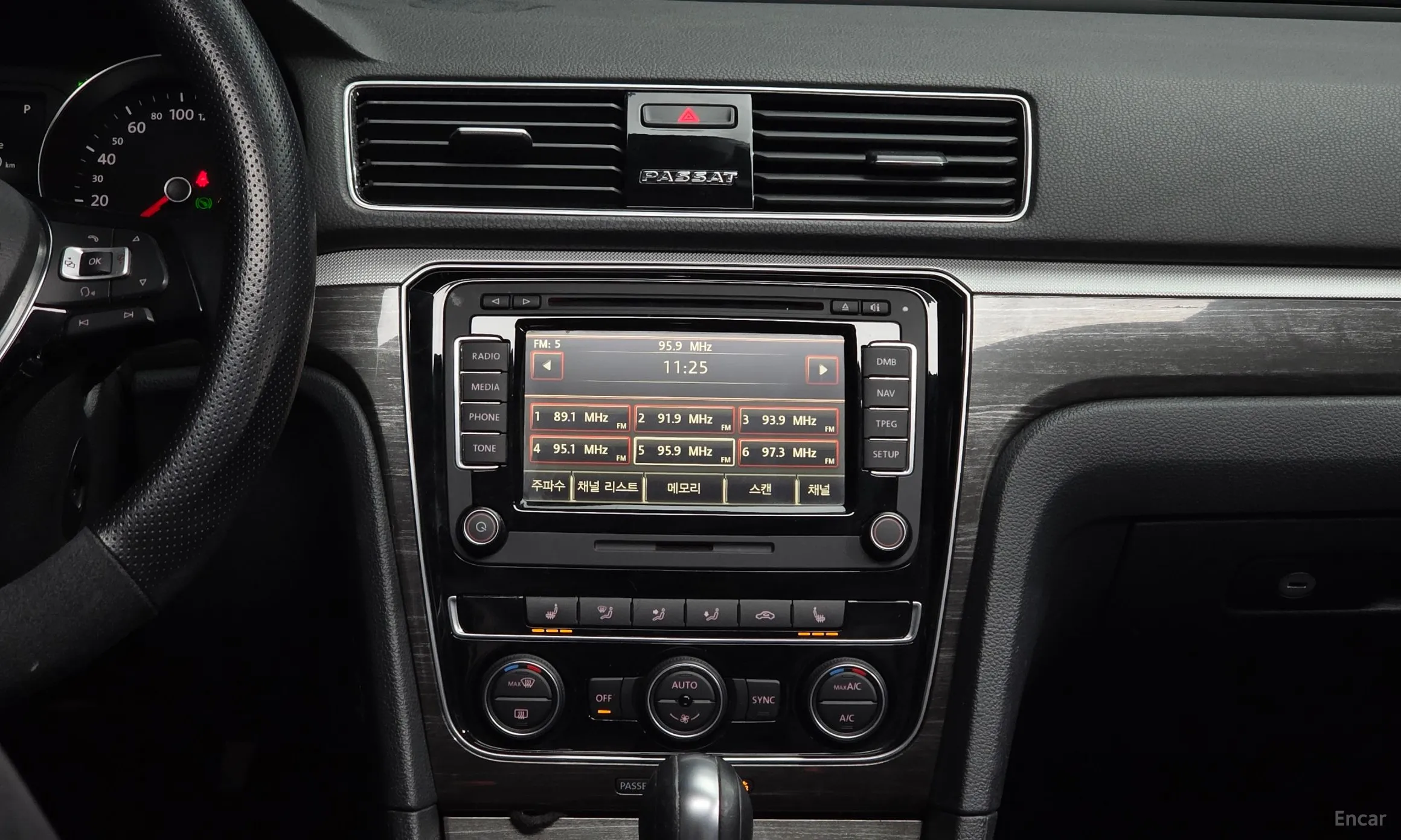 Volkswagen The New Passat превью 14