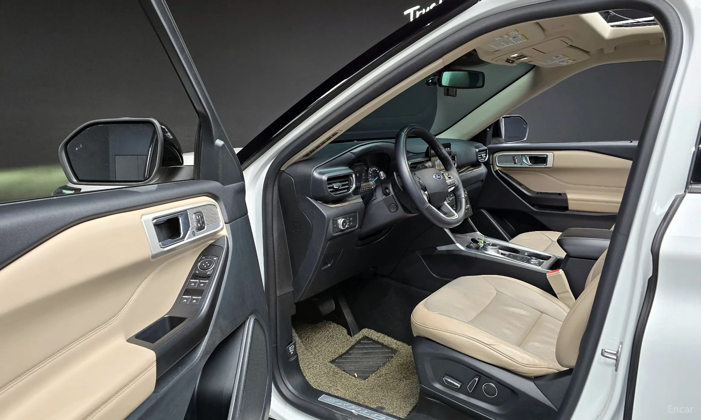 Ford Explorer 6th Generation превью 11