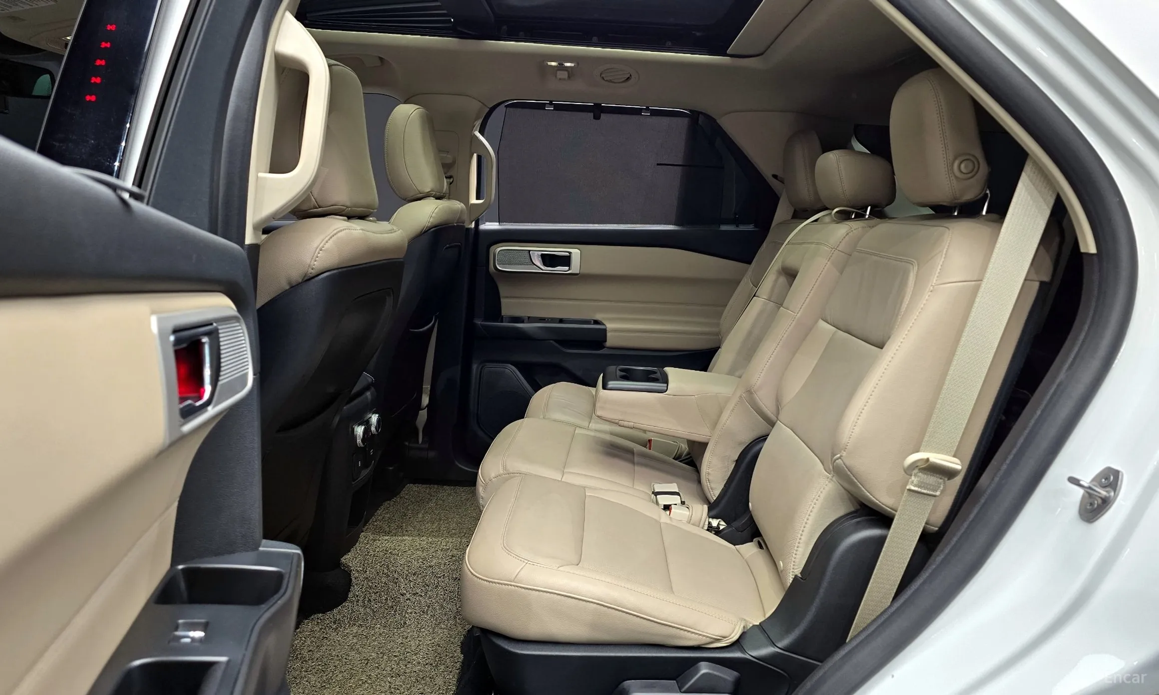 Ford Explorer 6th Generation превью 12