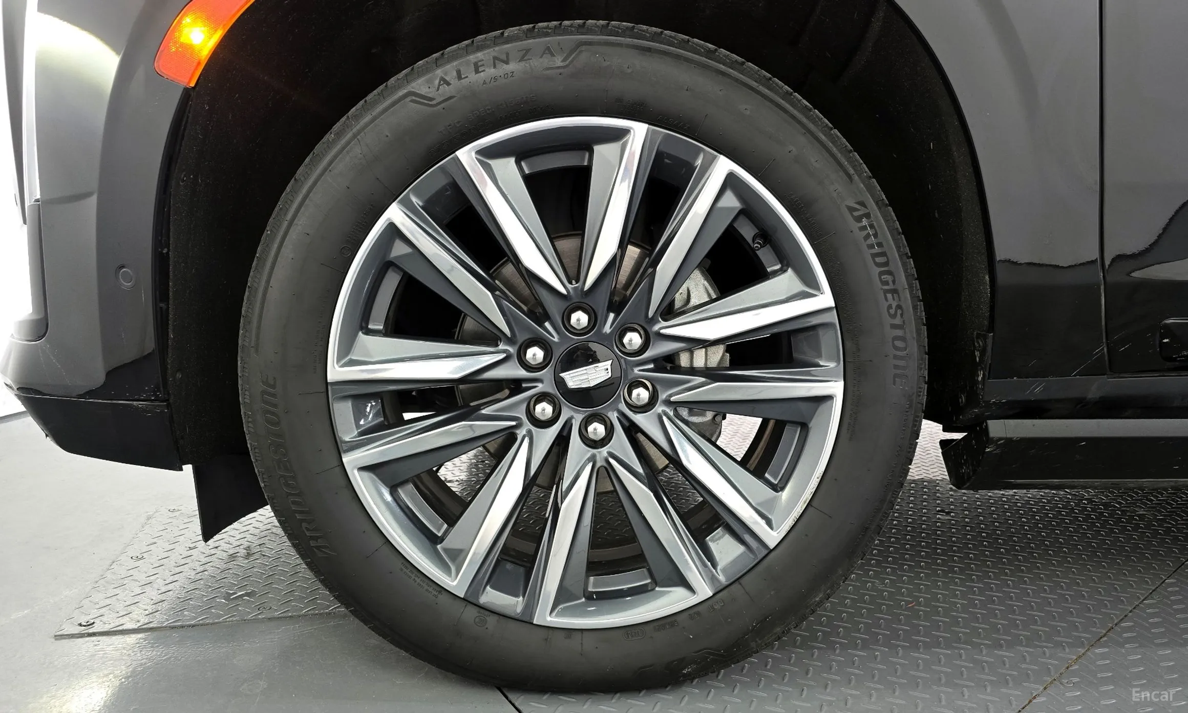 Cadillac Escalade 5th Generation превью 5