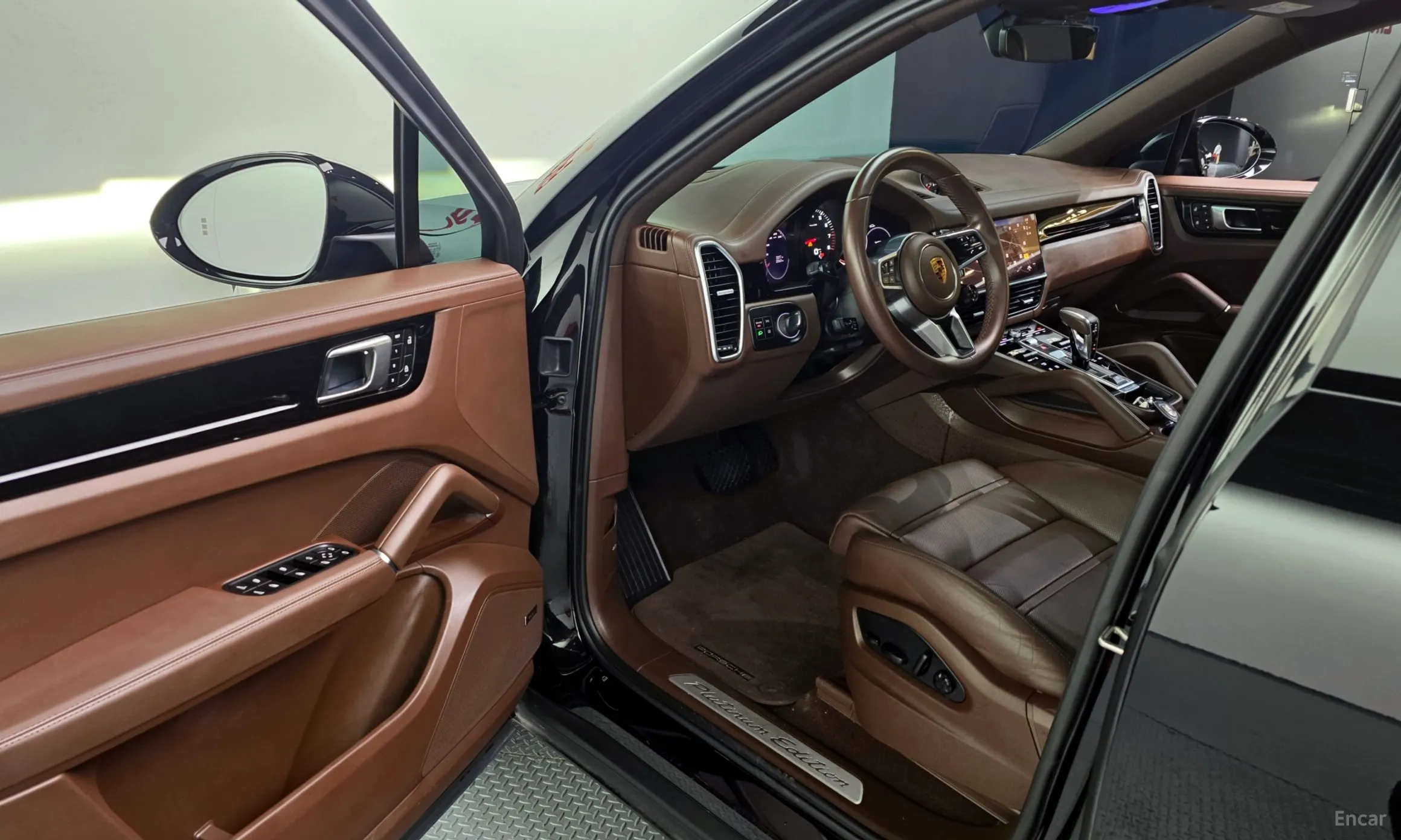 Porsche Cayenne (PO536) превью 10