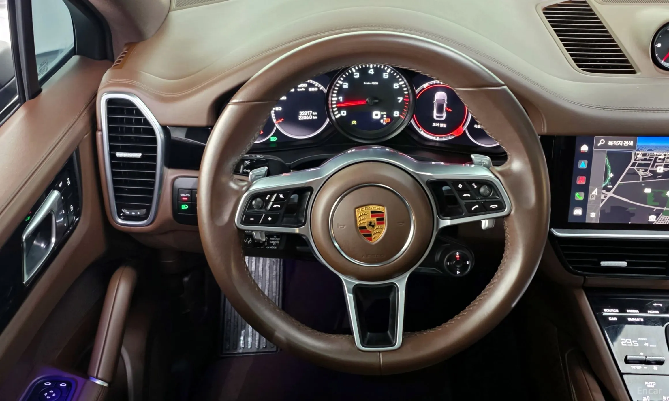Porsche Cayenne (PO536) превью 13