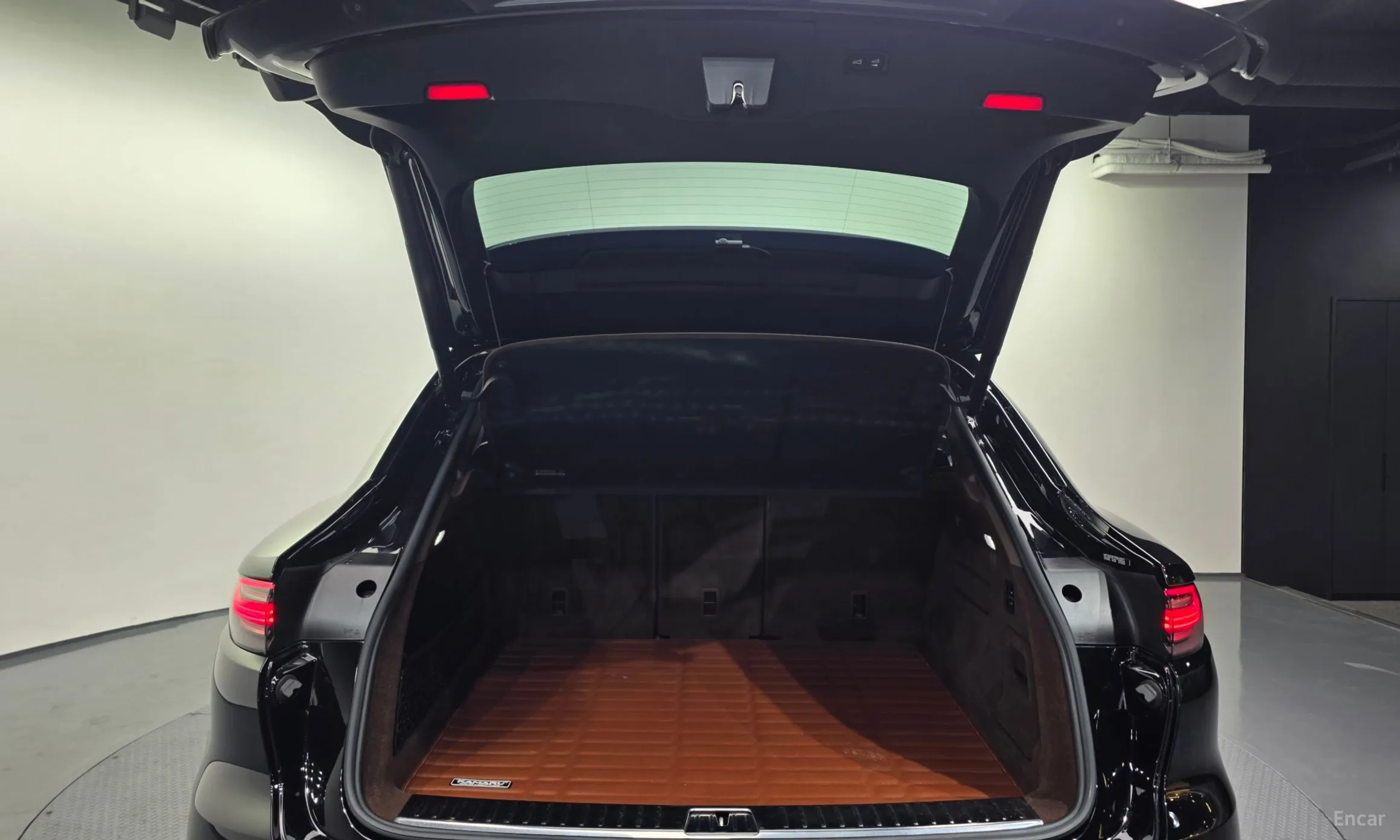 Porsche Cayenne (PO536) превью 20