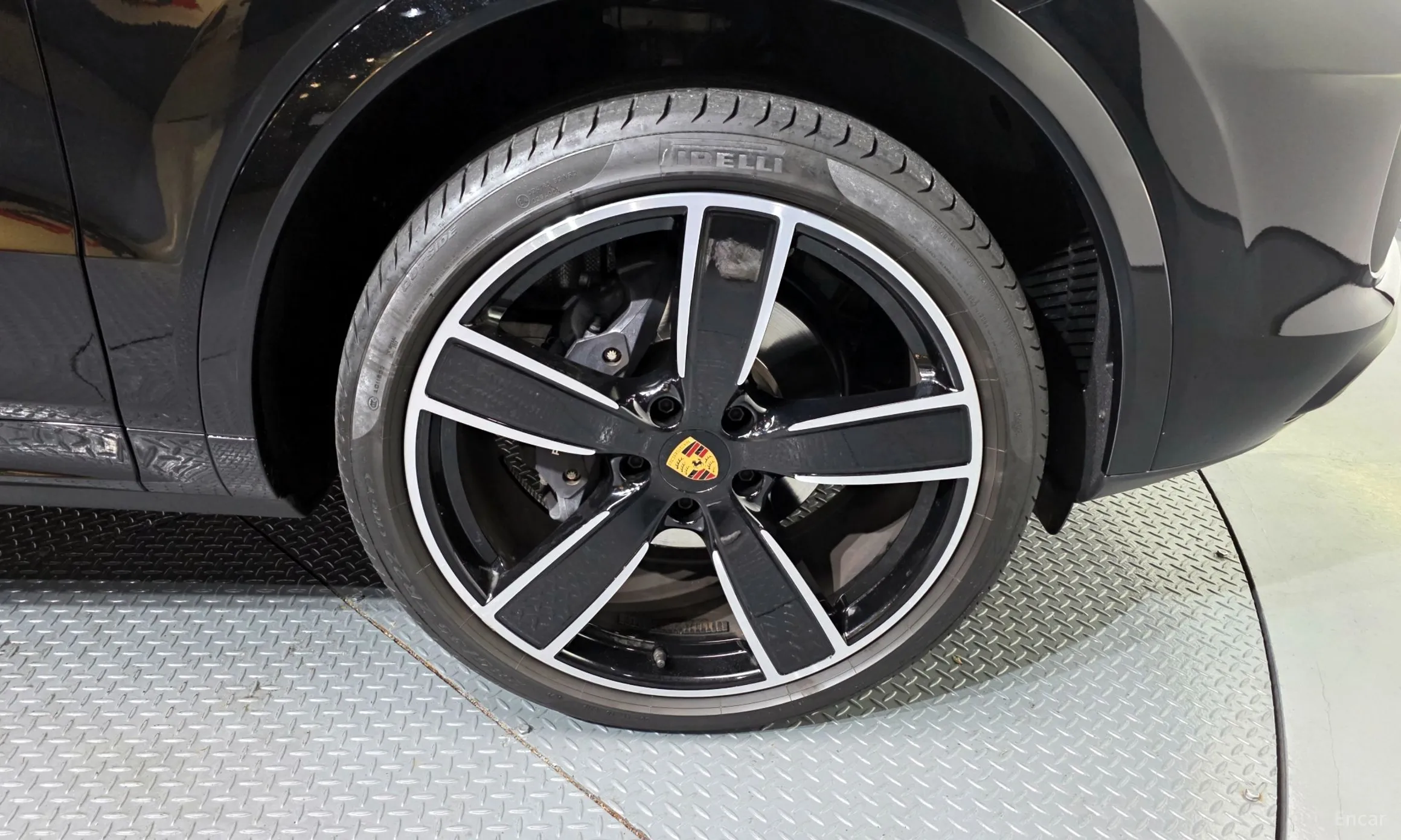 Porsche Cayenne (PO536) превью 5