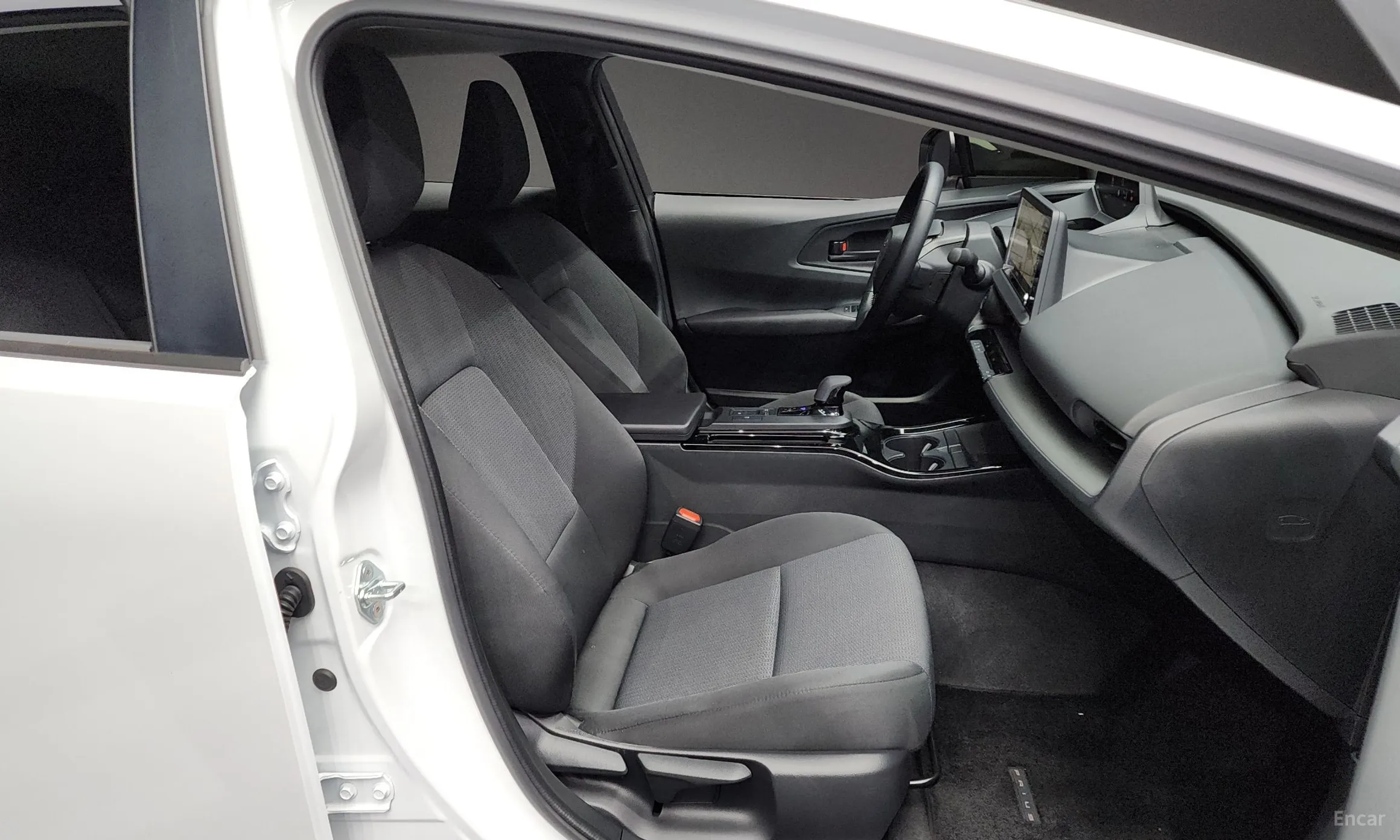 Toyota Prius 5th Generation превью 11