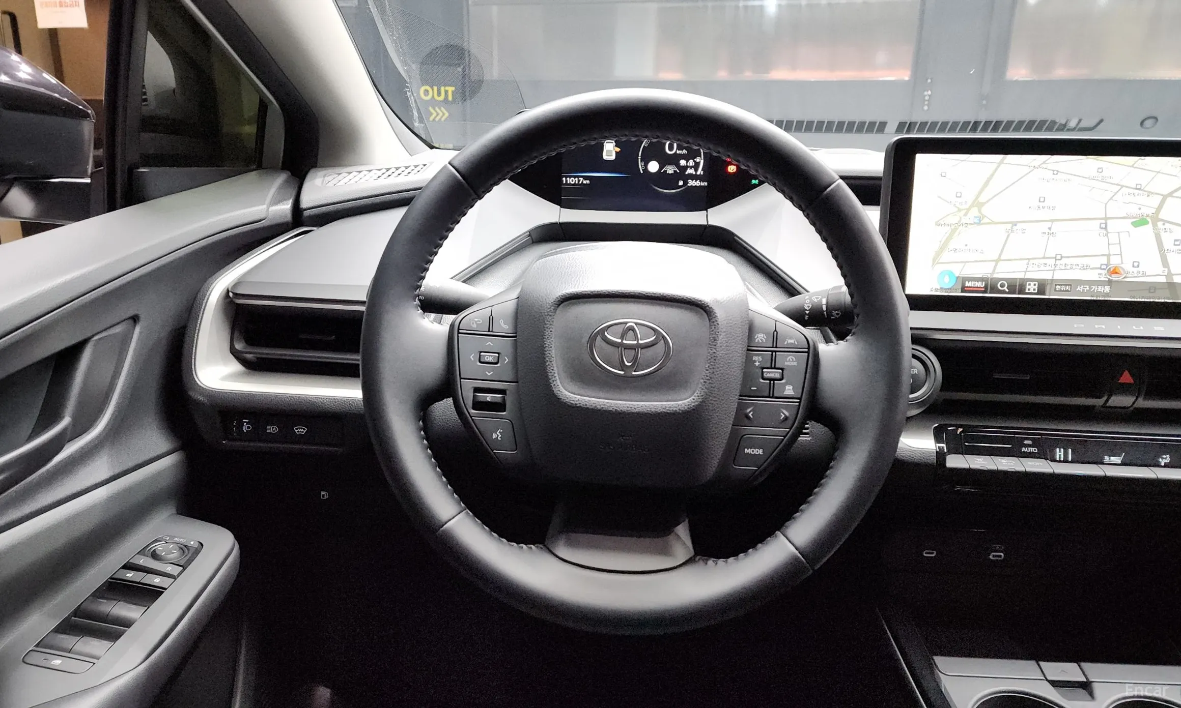 Toyota Prius 5th Generation превью 13