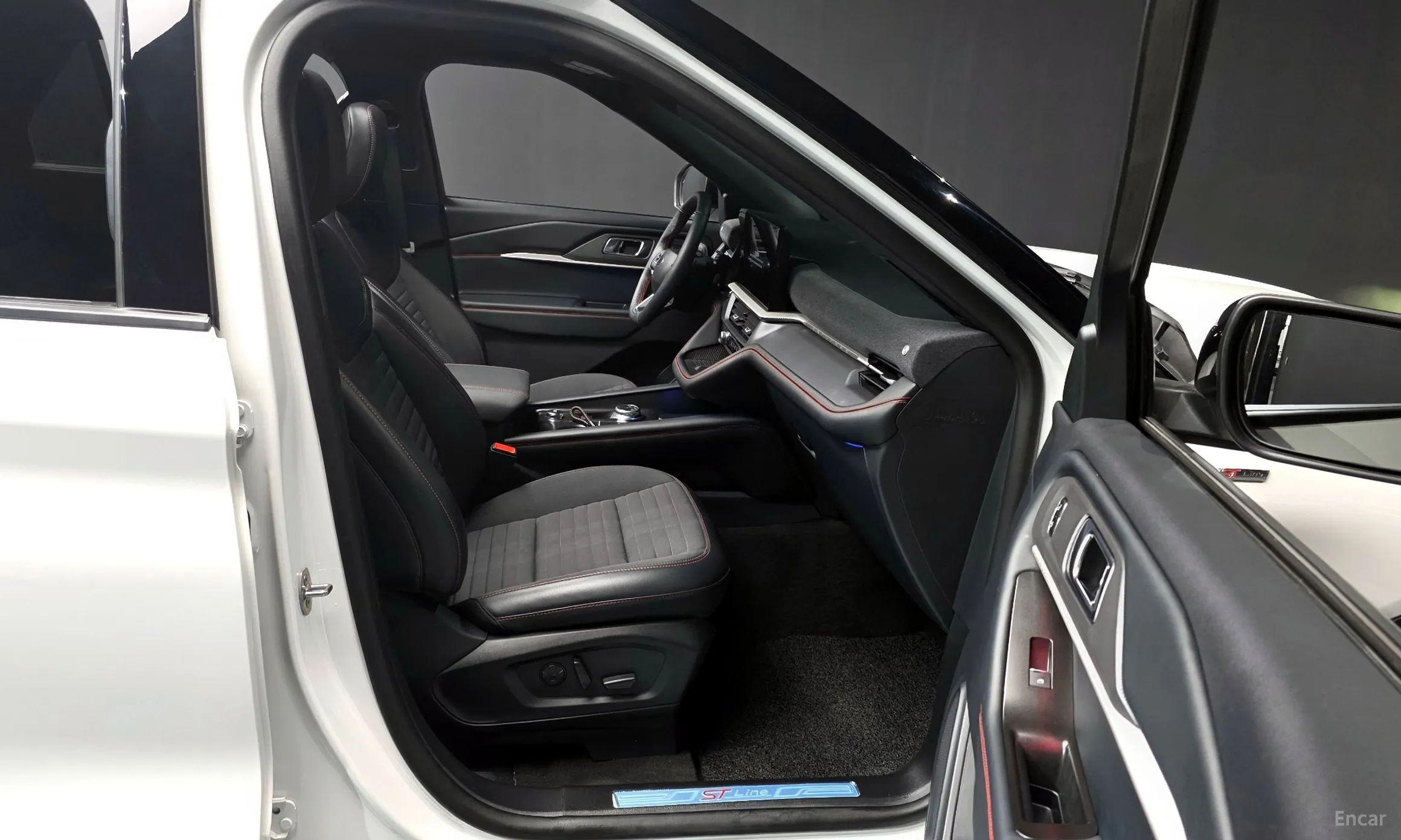 Ford Explorer 6th Generation превью 11
