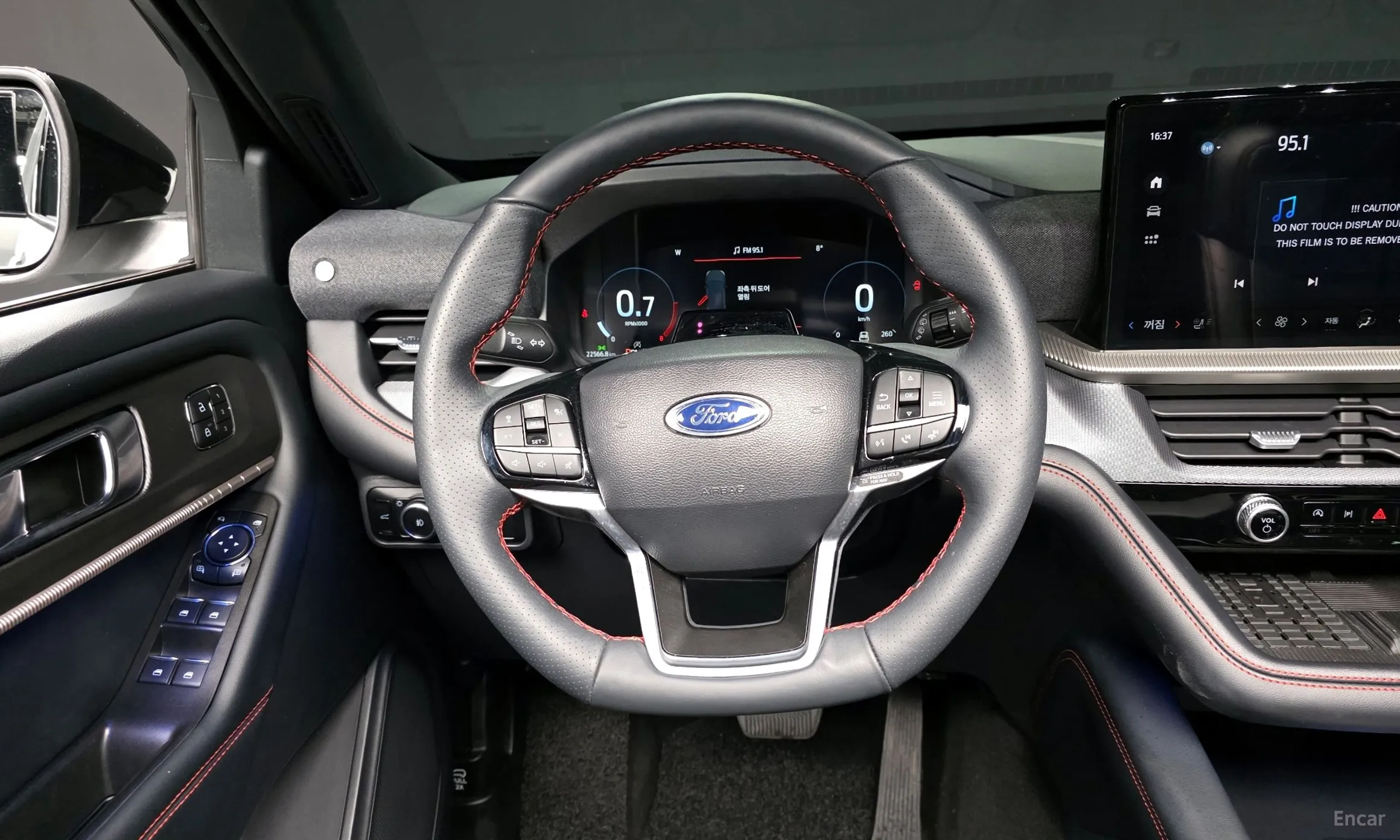 Ford Explorer 6th Generation превью 13