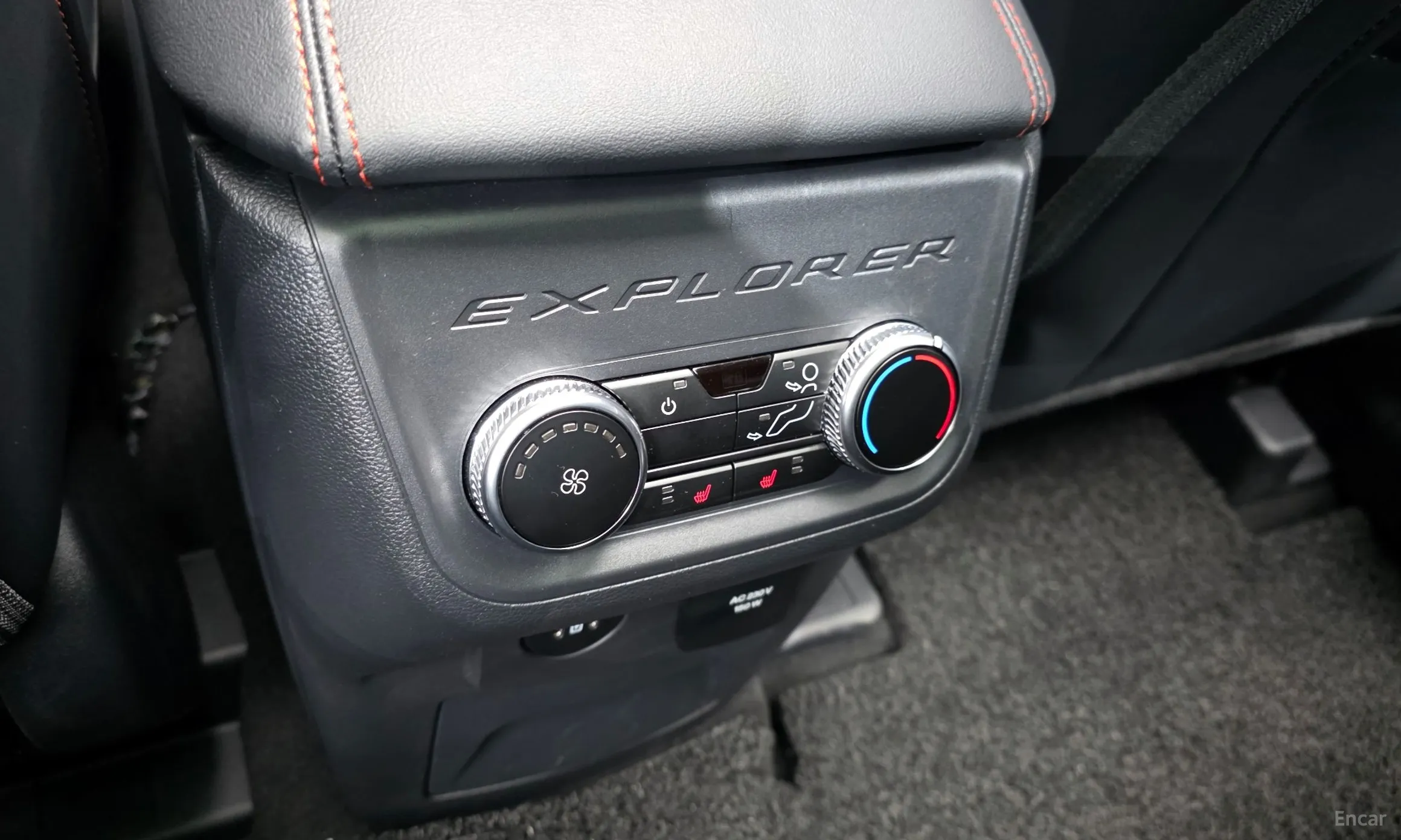 Ford Explorer 6th Generation превью 18