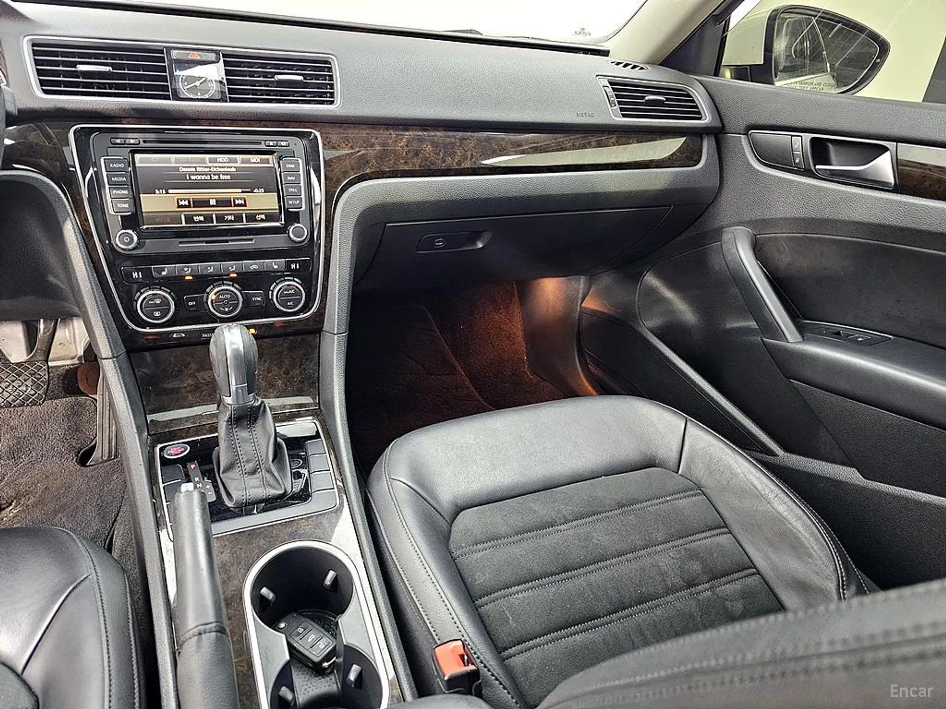 Volkswagen The New Passat превью 10