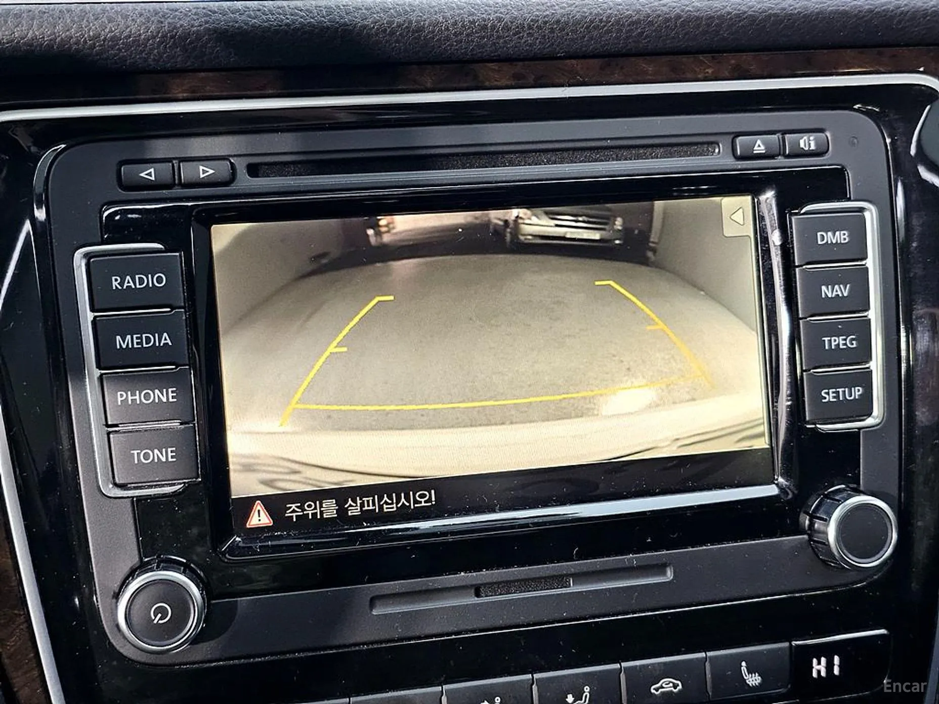 Volkswagen The New Passat превью 15