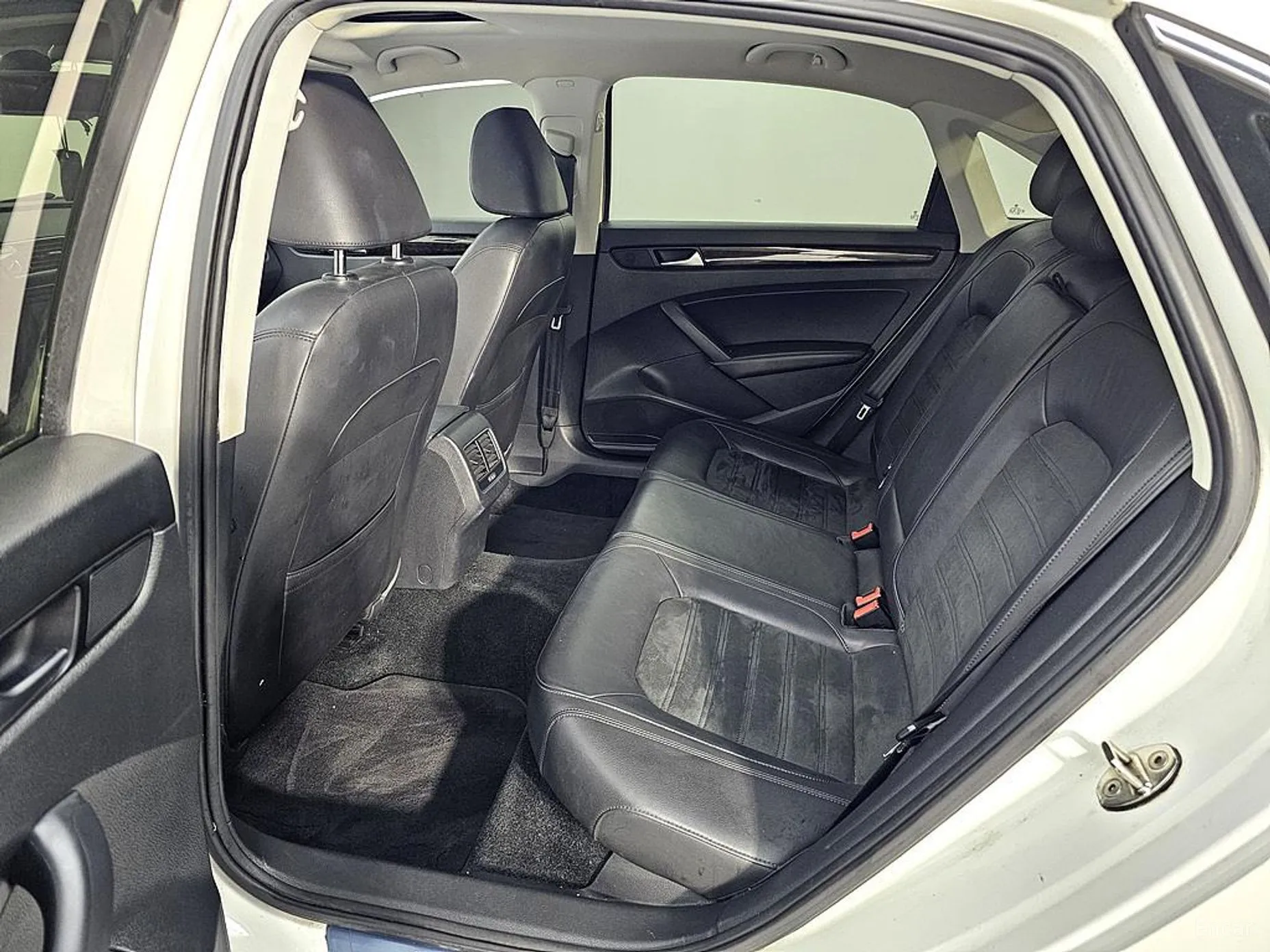 Volkswagen The New Passat превью 9